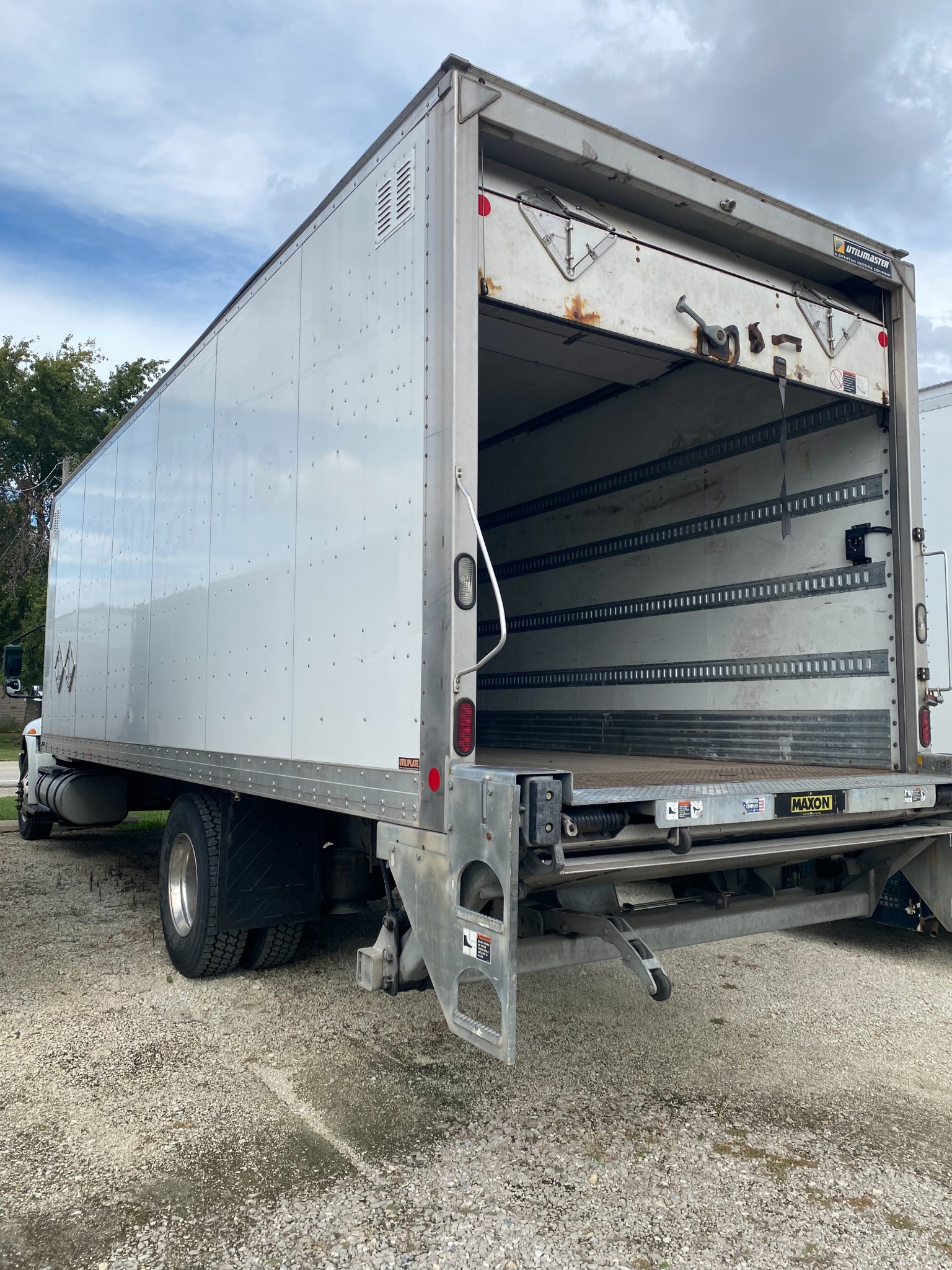 Utilimaster Box w/ Thermal King T-590 - Miscellaneous - Gardner ...