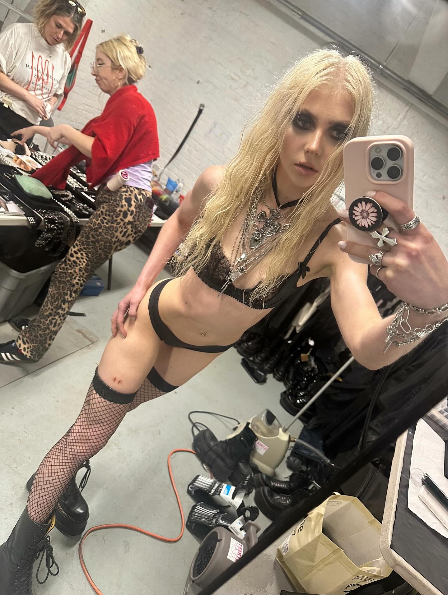 Waifu Strong Waifu Strong added a new photo.