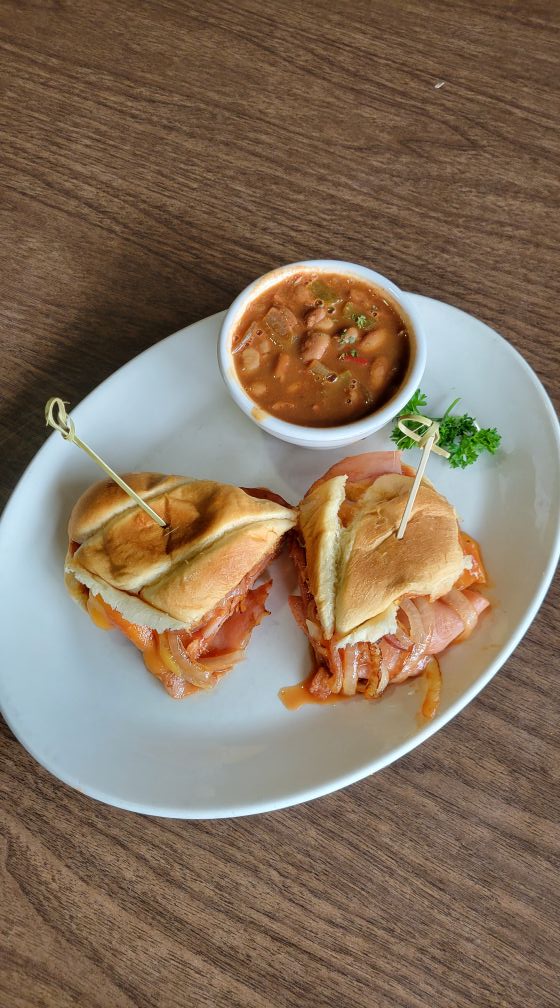 Triple Tree Restaurant & Lounge | Central Point OR