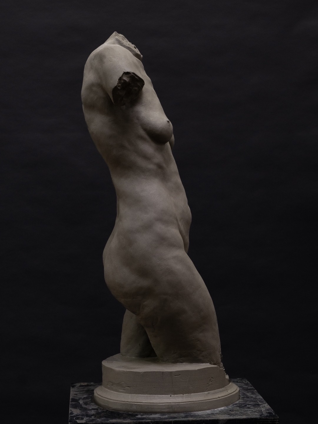 A life-size torso sculpture by FAA Student Andreas Muscat while in