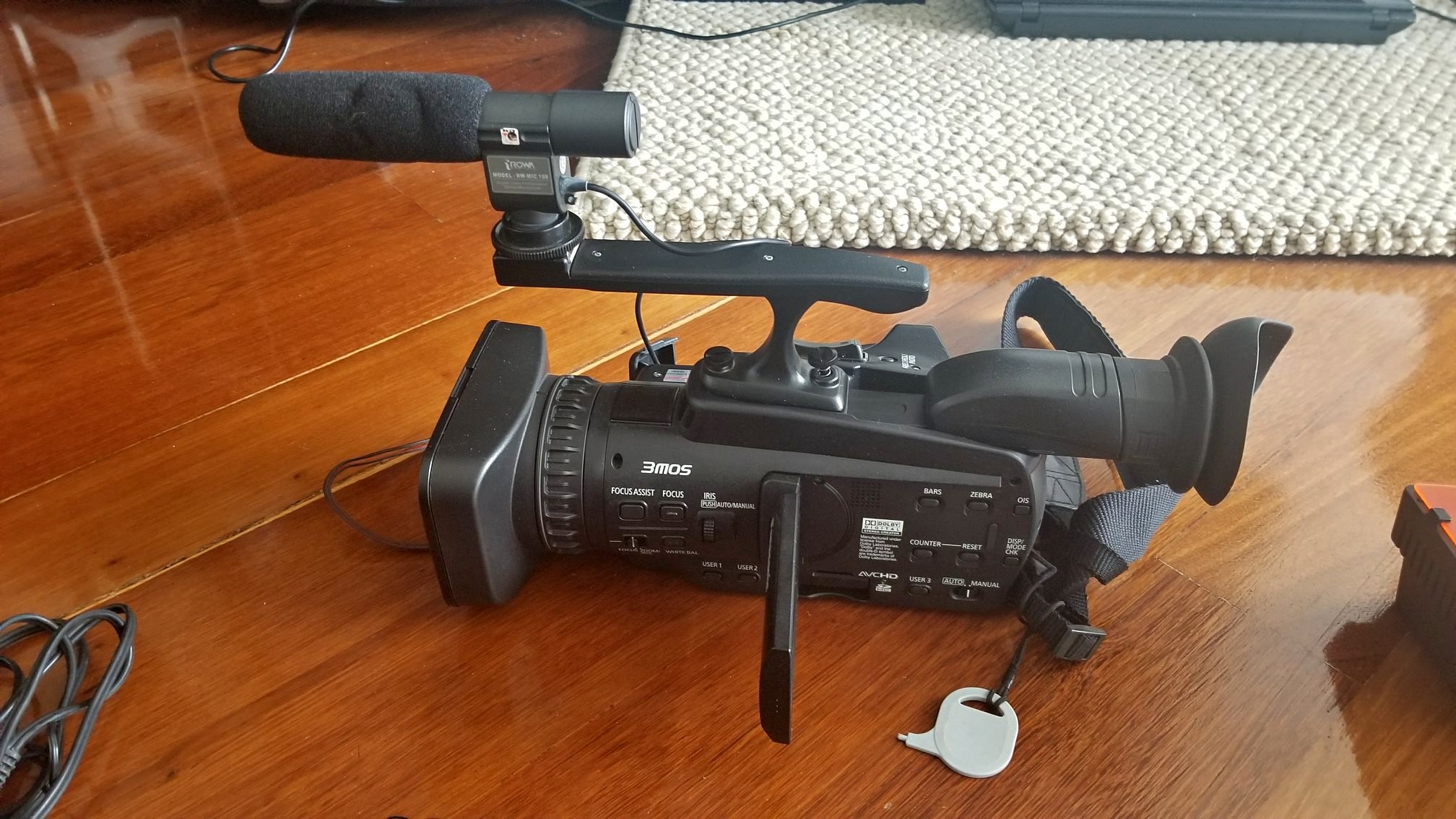 Camara Video Profesional Panasonic AG-HMC - Cameras - Bogotá, Colombia ...