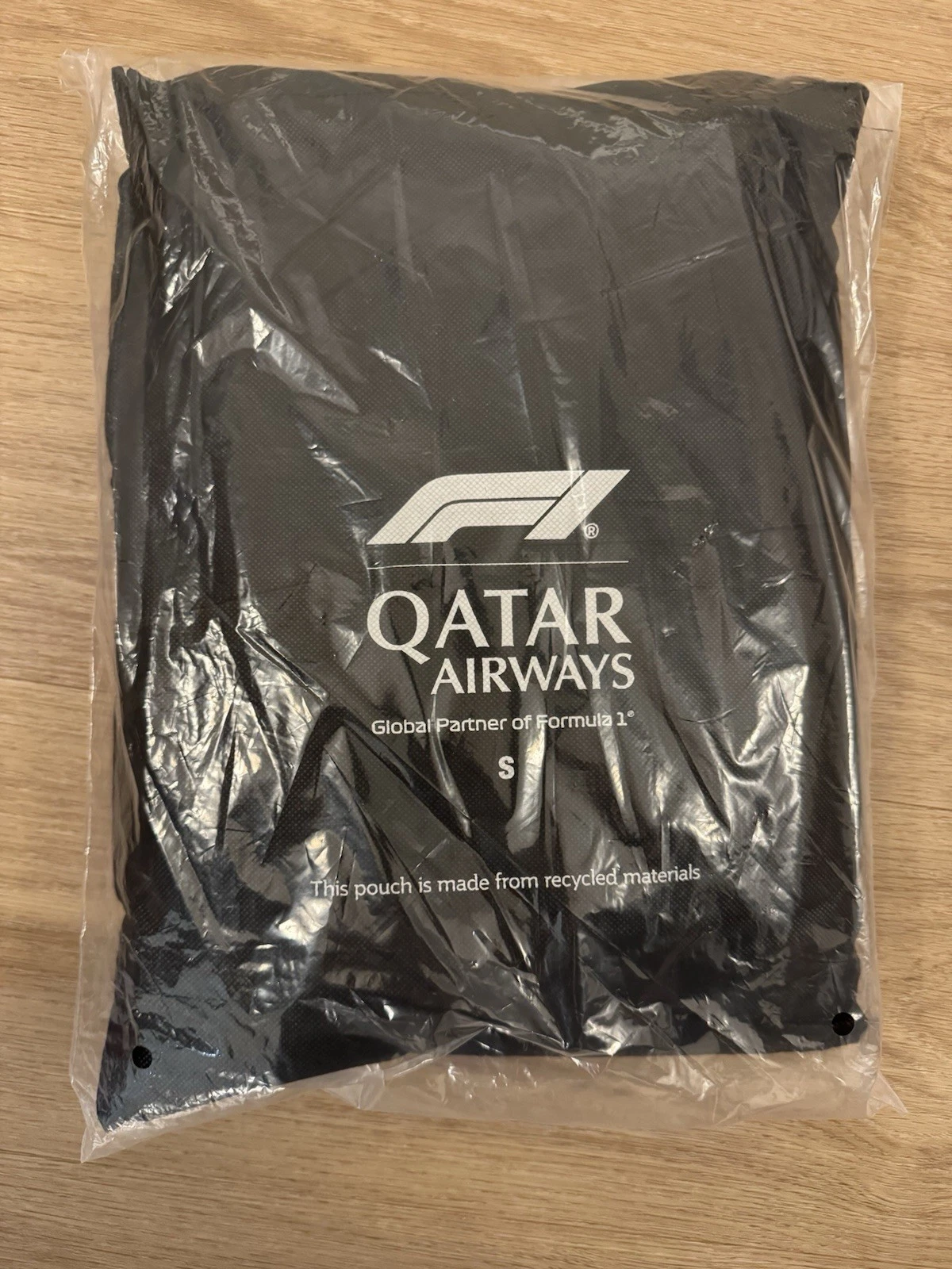 Qatar Airways Business Class Pyjamas - F1 Limited Edition Brand New ...