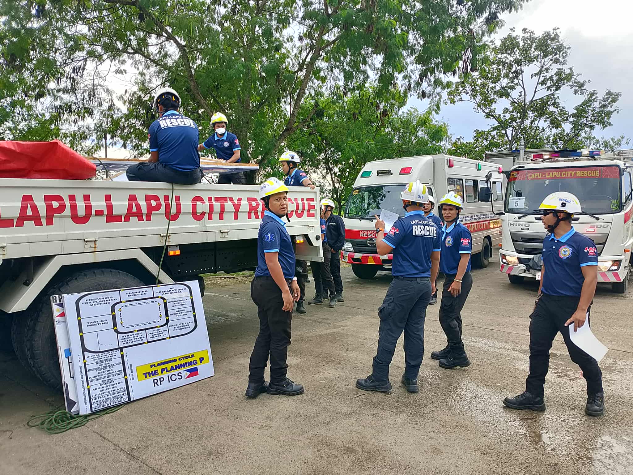 MyTV - LOOK: The 17-member rescue team from Lapu-Lapu City has arrived ...