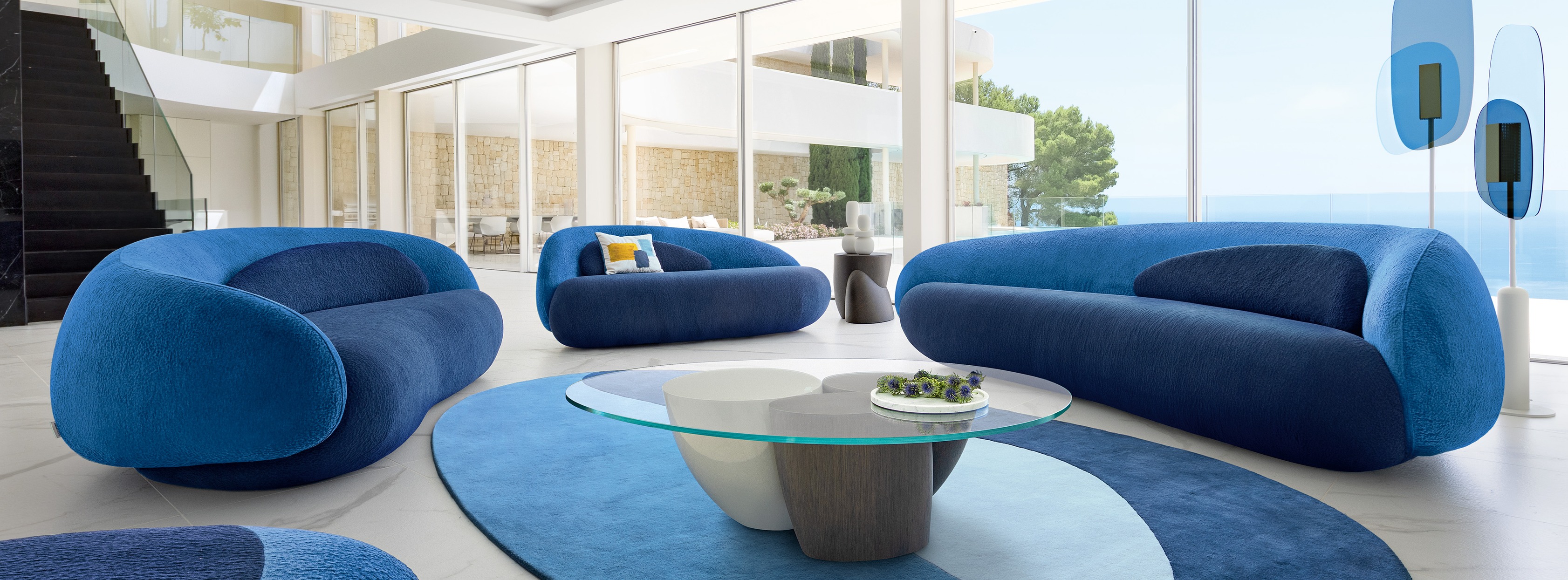 Roche - Le designer Sacha Lakic mixe les influences, du style Louis XVI ...