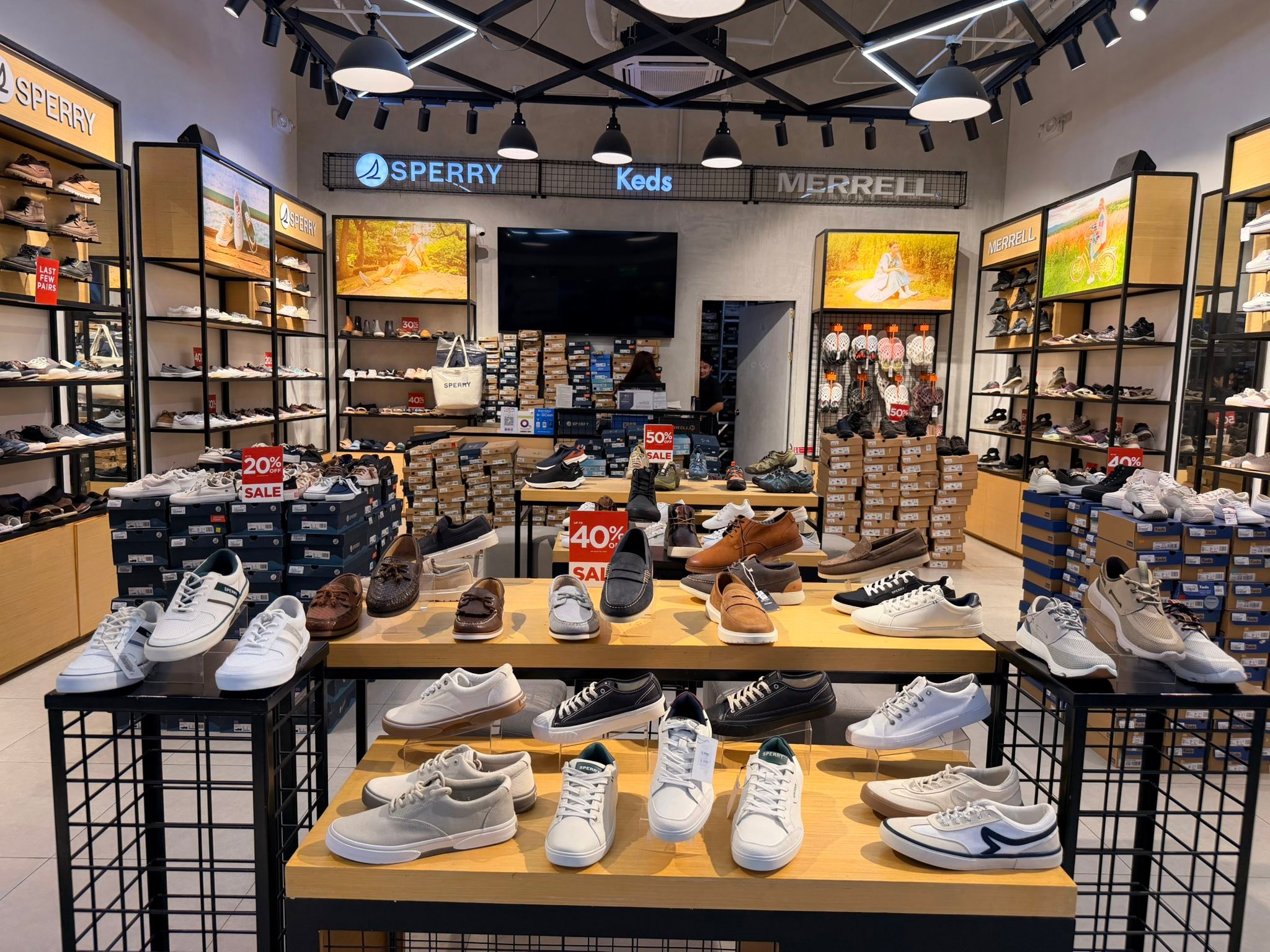 ANY SPERRY, KEDS, & MERRELL... - The Outlets at MEZ2 Estate | Facebook