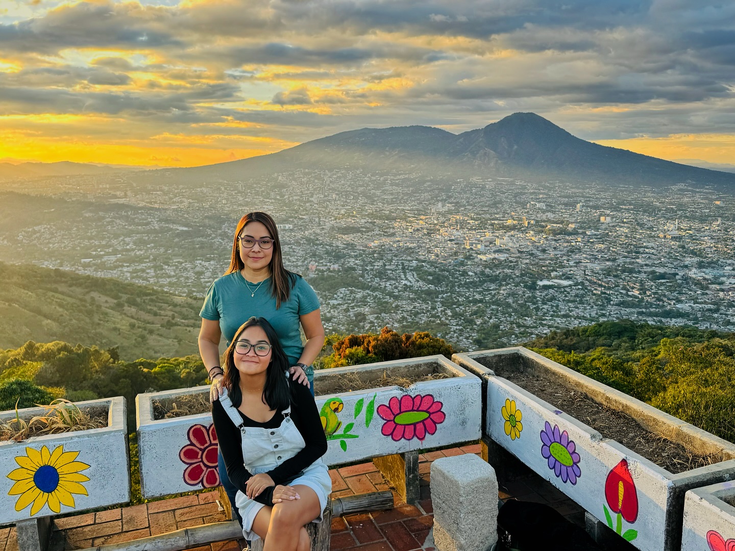 EL SALVADOR XPEDITION added a new... - EL SALVADOR XPEDITION