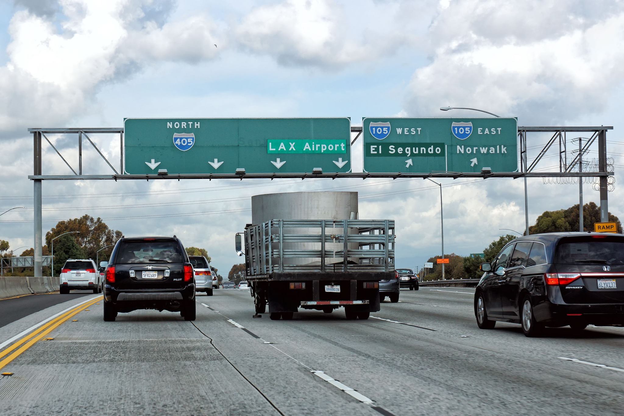 Old button copy signage on 405 freeway
