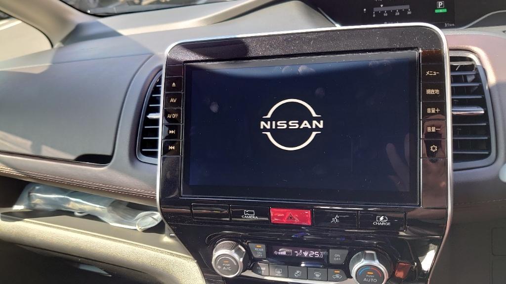 Nissan #Serena Map SD CARD | MM521D-L/MM321D-L/MM520D-L/MM320D-L