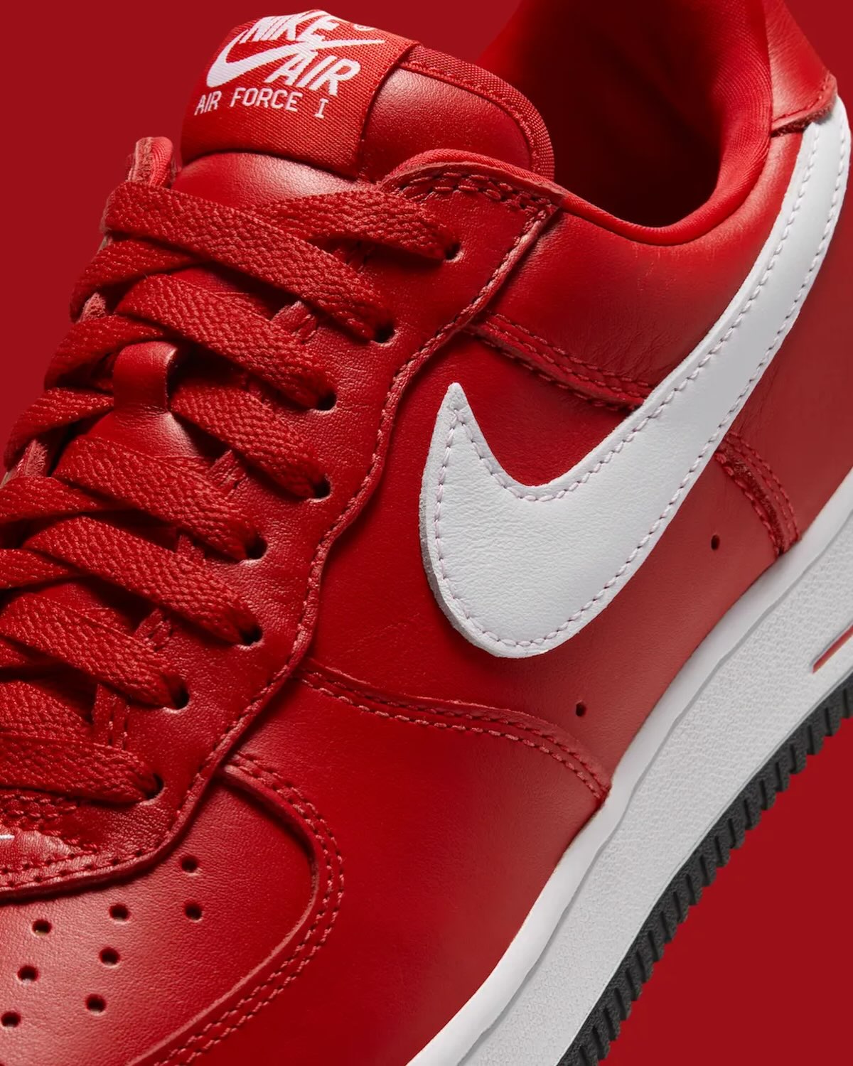 OFFICIAL PHOTOS: Victor Victor x Nike Air Force 1 '01 “University