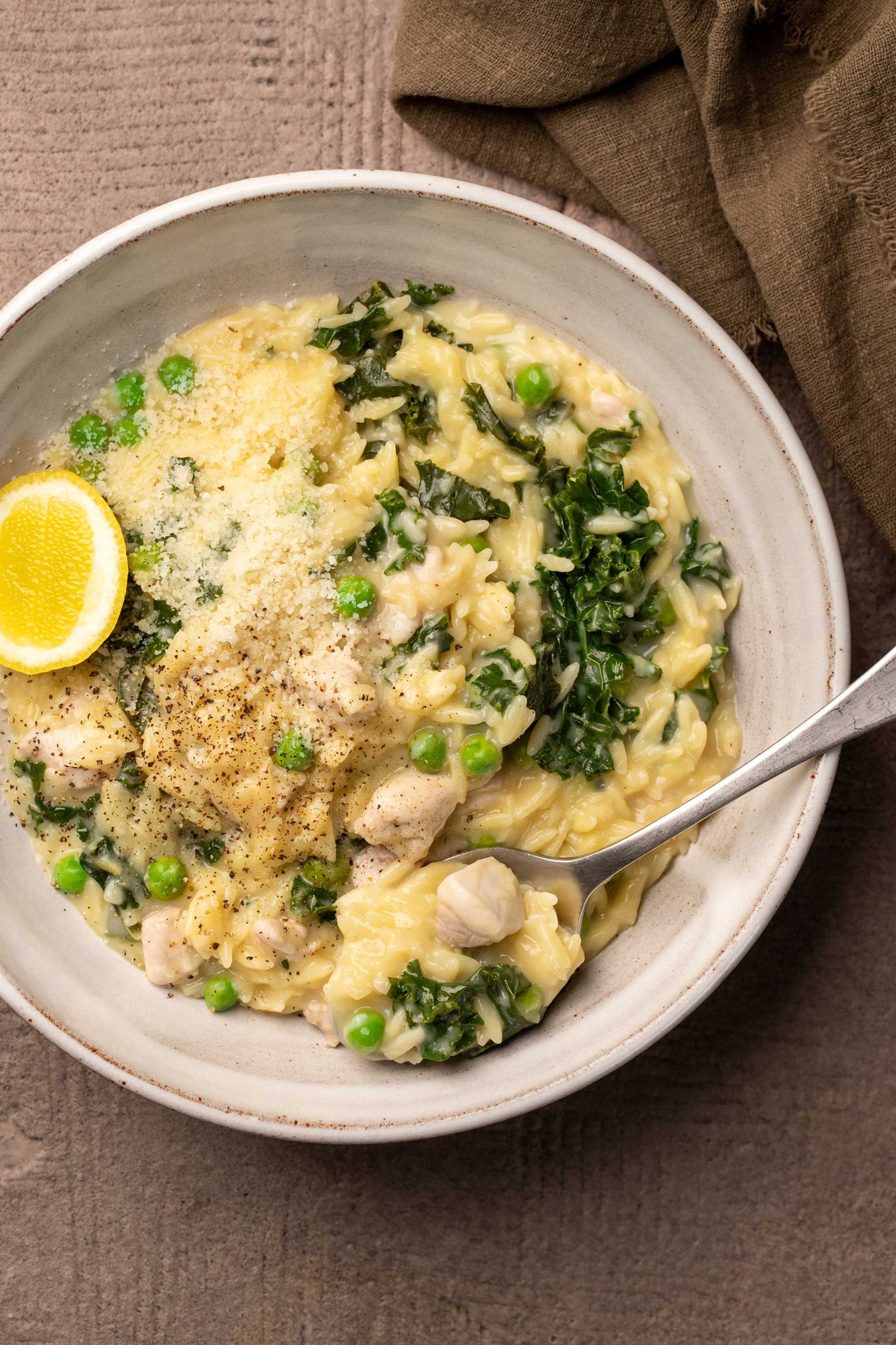 Nikalene Riddle - Lemony Chicken Orzo with Greens 🍋 This... | Facebook