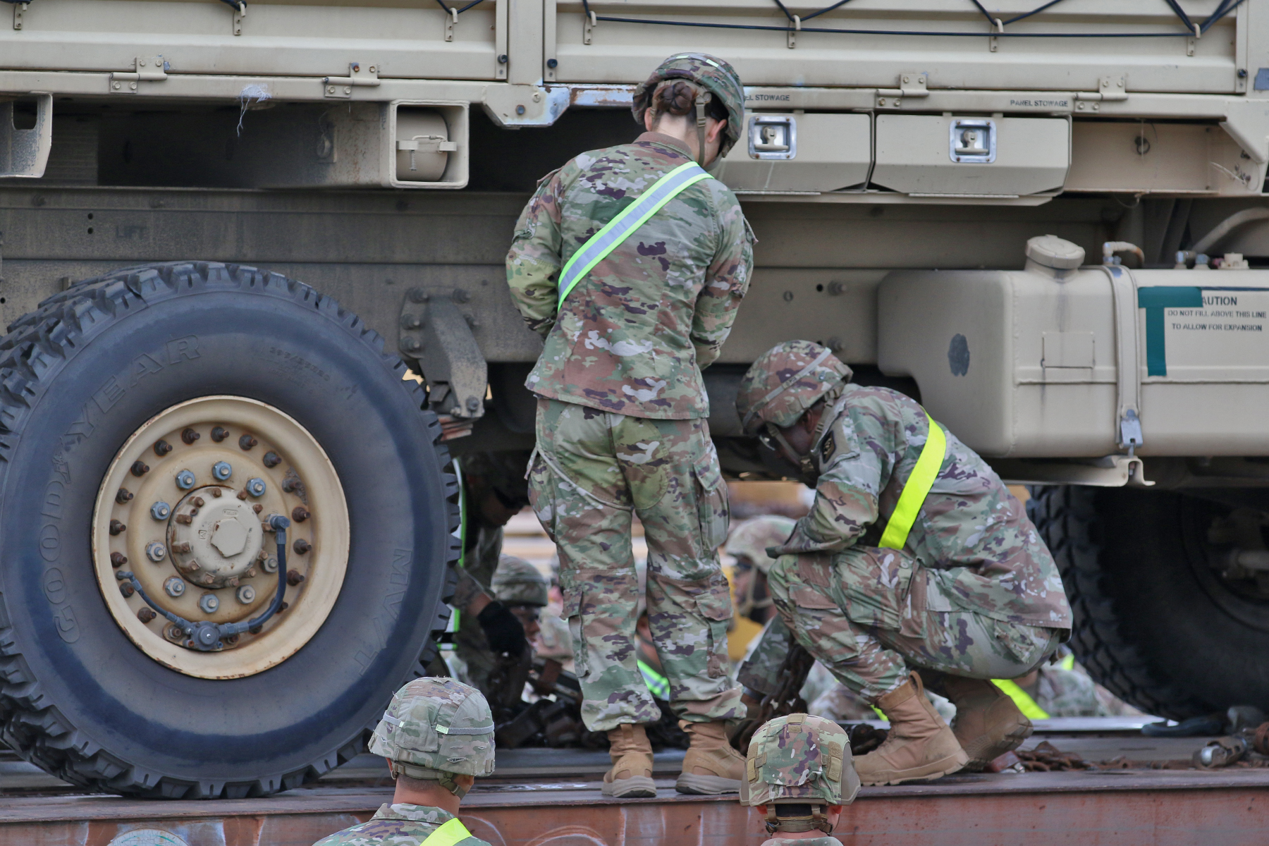 I Corps - Sergeant Major of the Army Michael Grinston talks with one ...