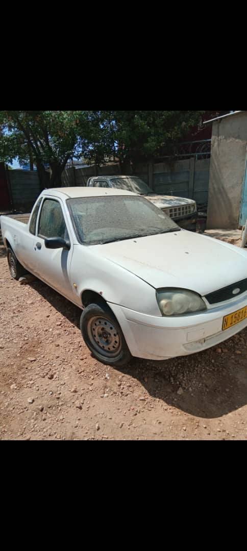 We are strapping Ford bantam rocam ingine 0816958384