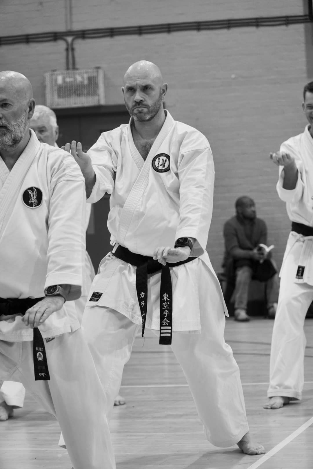 Swindon - 𝐋𝐢𝐠𝐡𝐭𝐧𝐞𝐬𝐬 𝐎𝐯𝐞𝐫 𝐑𝐨𝐨𝐭𝐢𝐧𝐠: 𝐇𝐨𝐰 𝐖𝐚𝐝𝐨 𝐒𝐭𝐚𝐧𝐜𝐞𝐬 𝐃𝐢𝐟𝐟𝐞𝐫 𝐟𝐫𝐨𝐦 𝐨𝐭𝐡𝐞𝐫 ...