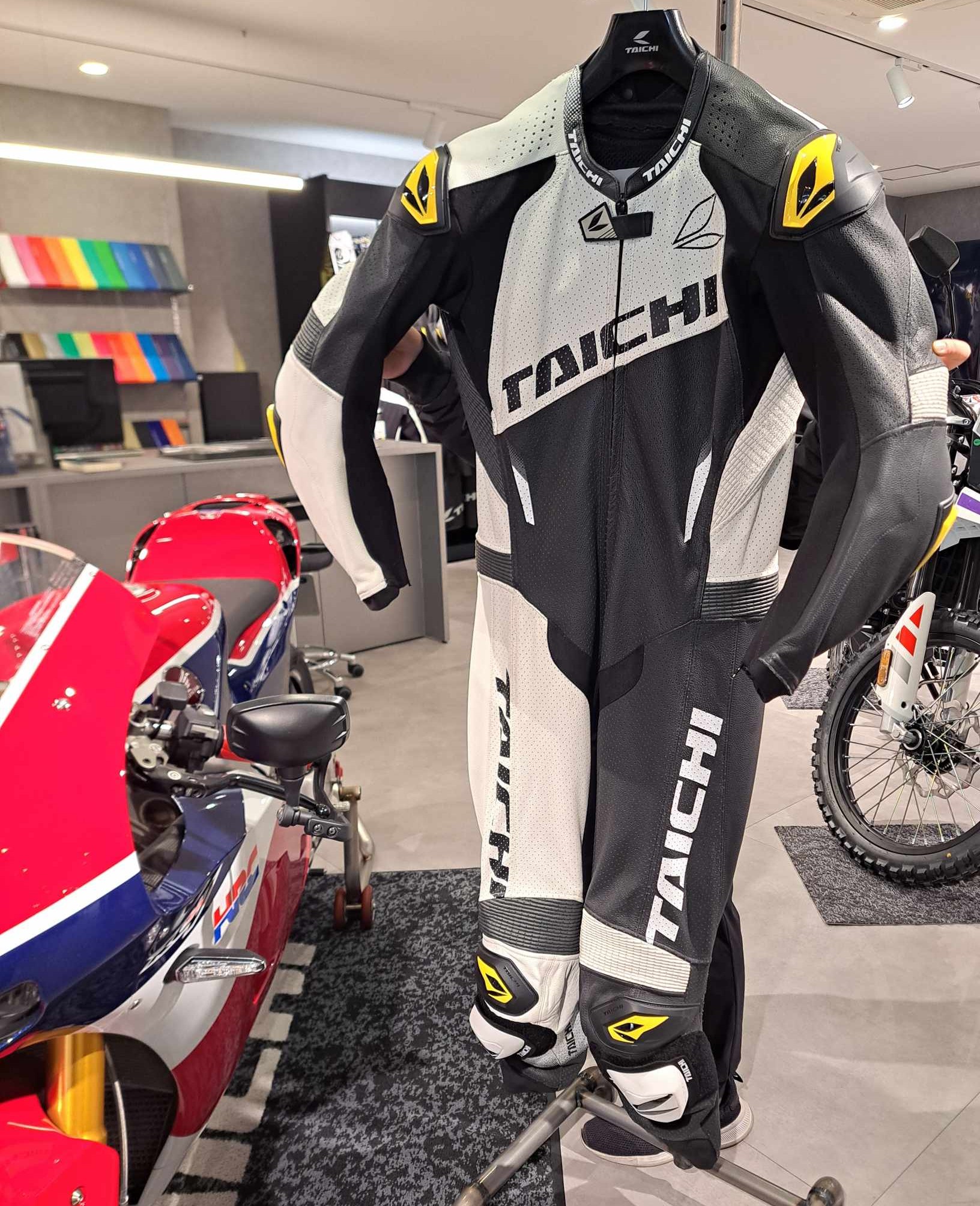 ✨NEW✨／ 2月中旬入荷予定の新モデル “NXL309 GP-WRX R309 RACING