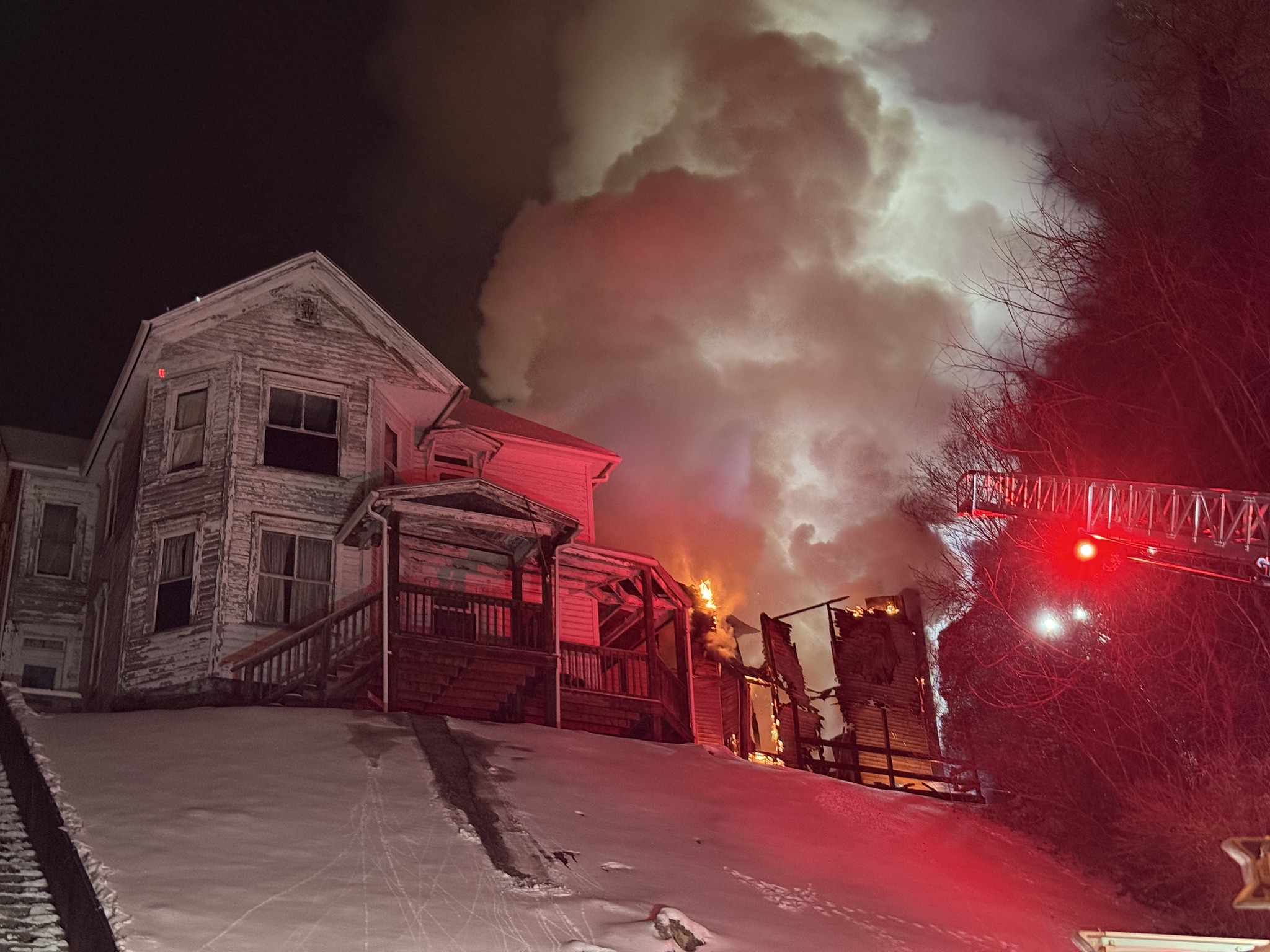 WBOY - PHOTOS: 12 News is on the scene of a structure fire in Grafton ...