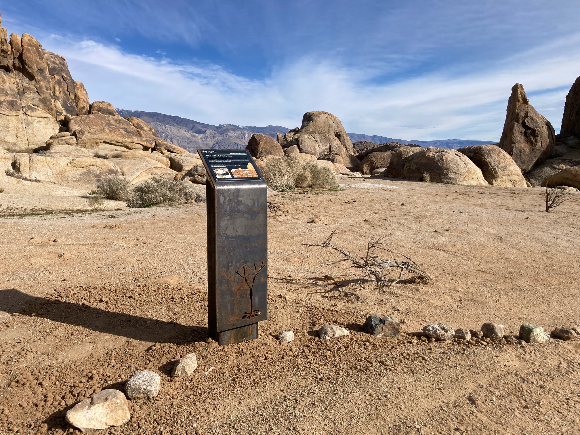 Alabama Hills... - Alabama Hills National Scenic Area