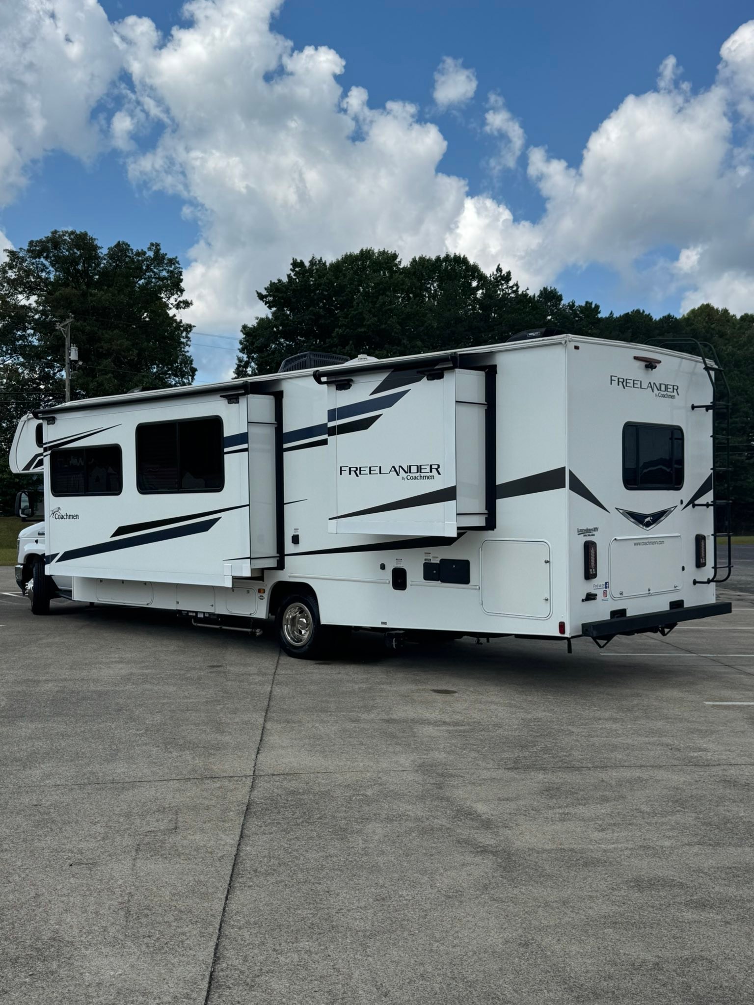Day Brothers RV Sales Center Of Corbin Ky | Corbin KY