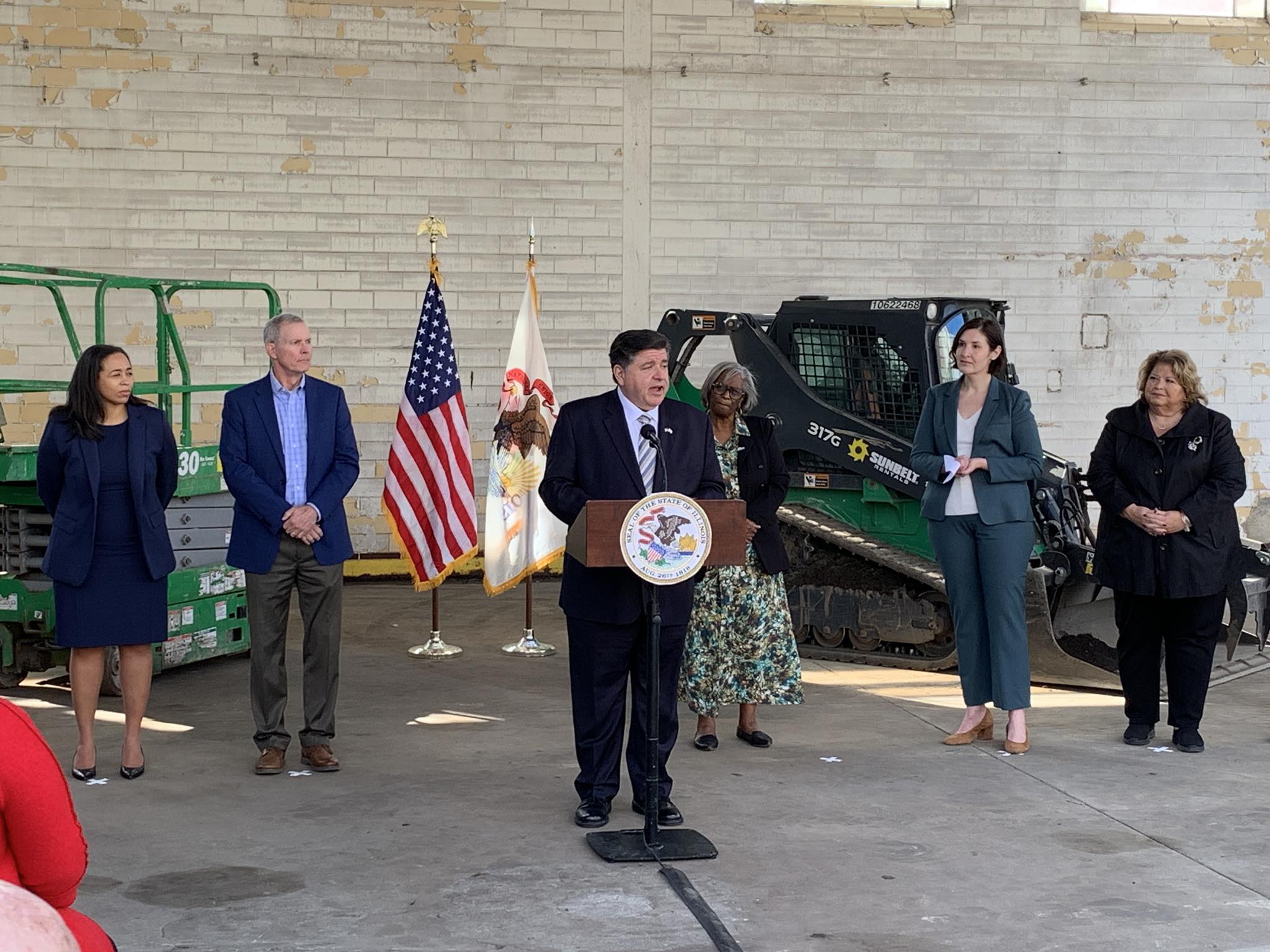 WMAY - Gov. JB Pritzker visited the former Pillsbury Mills site in ...