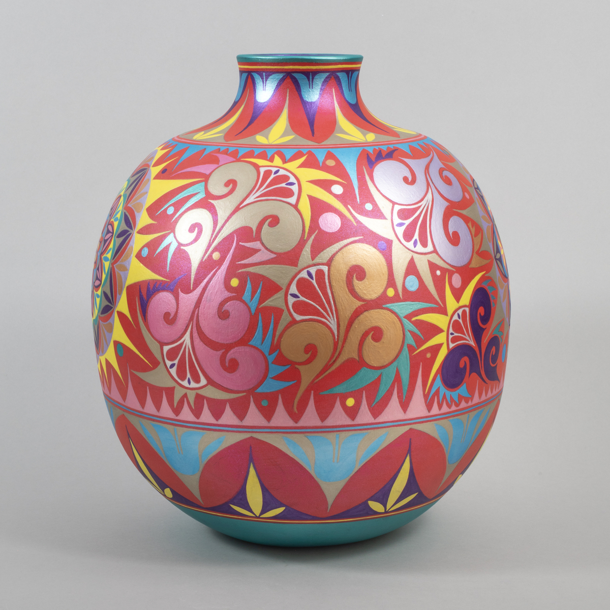 Lisa Holt (b. 1980) and Harlan Reano (b. 1978) have been working