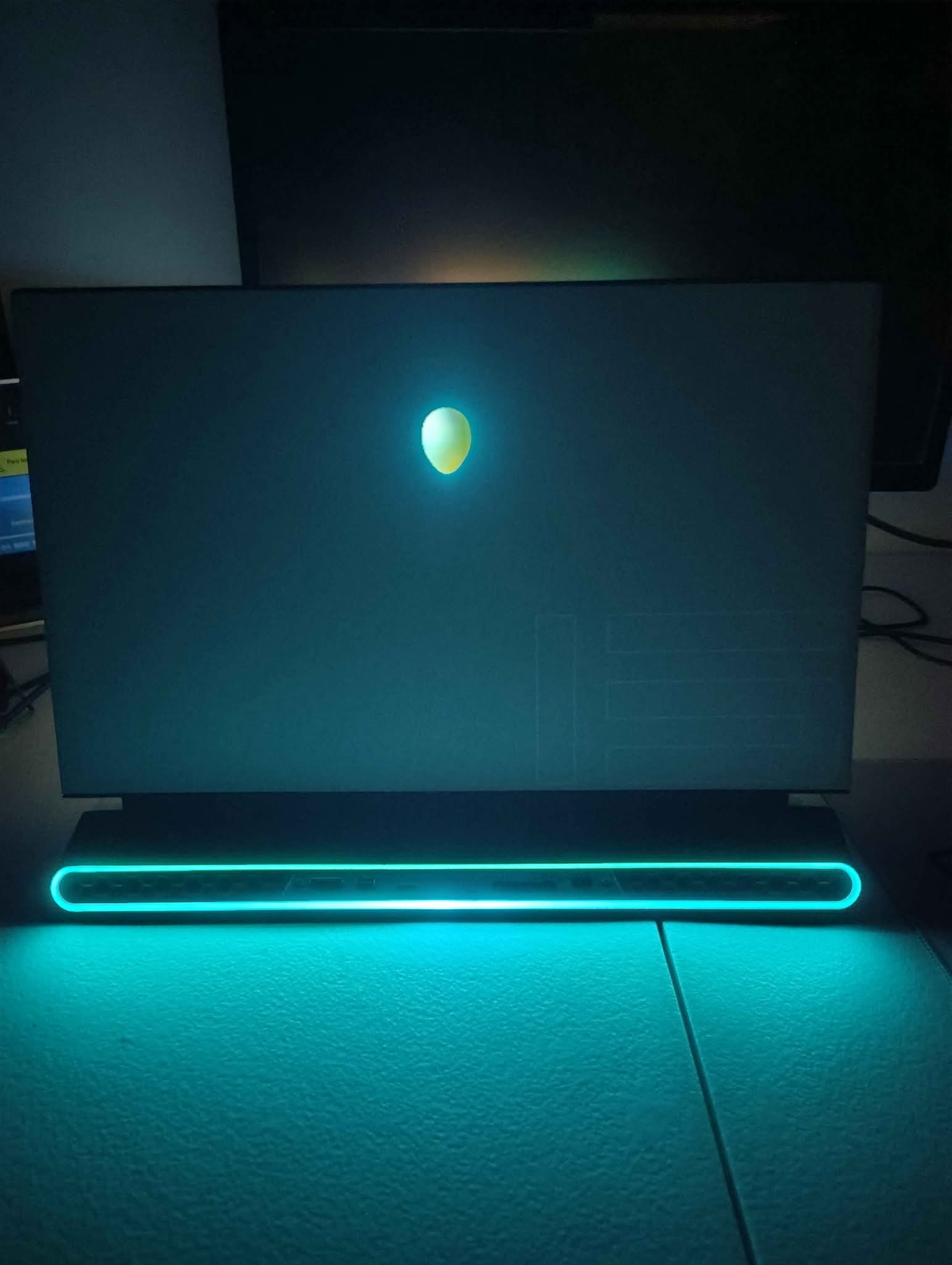Alienware M15 R2 | i7 9th | RTX 2070 | 16 GB RAM | SSD 512 GB - Laptops ...