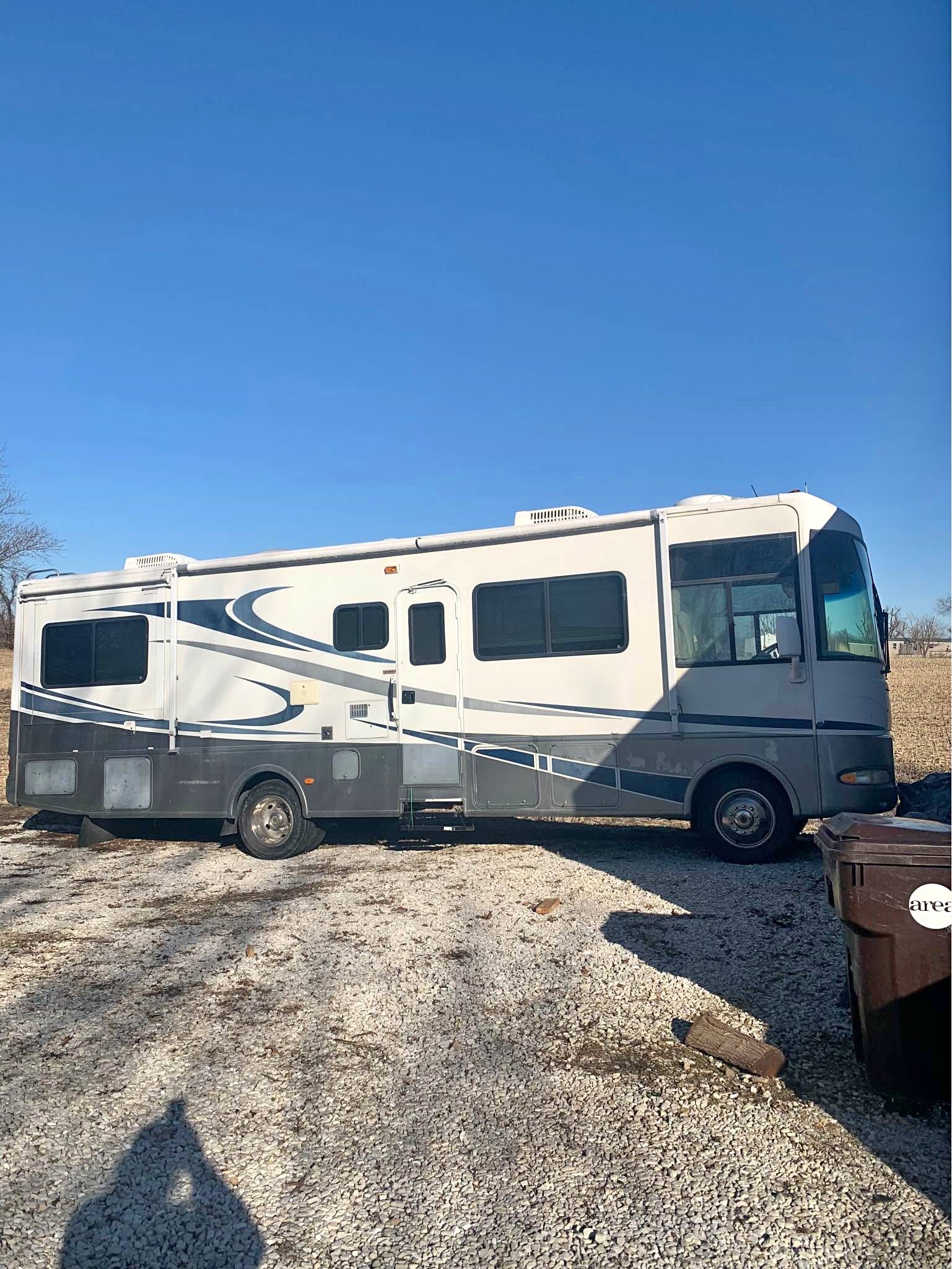 READY TO CAMP! 30ft. Motorhome. 1996. 454 motor - RVs & Campers ...