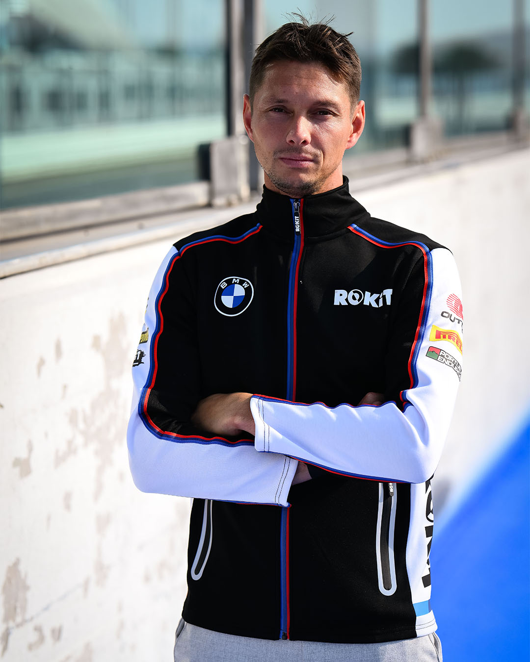  Motorrad WorldSBK Team ROKiT 周年パーカー Get winter ready, with official ROKiT BMW Motorrad WorldSBK Team