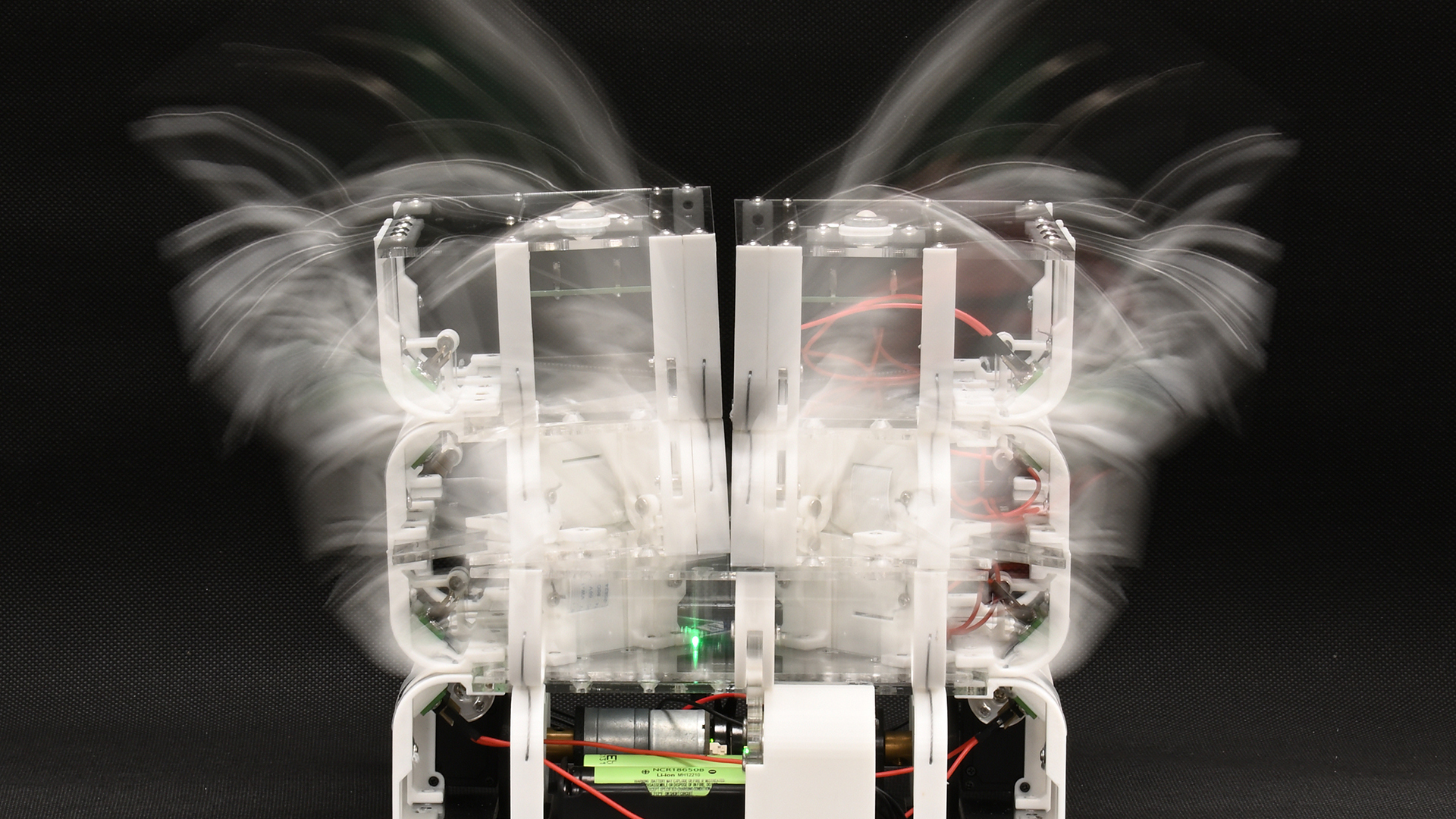 National - “Oscar Transforming” showcases the dynamic folding motion of ...