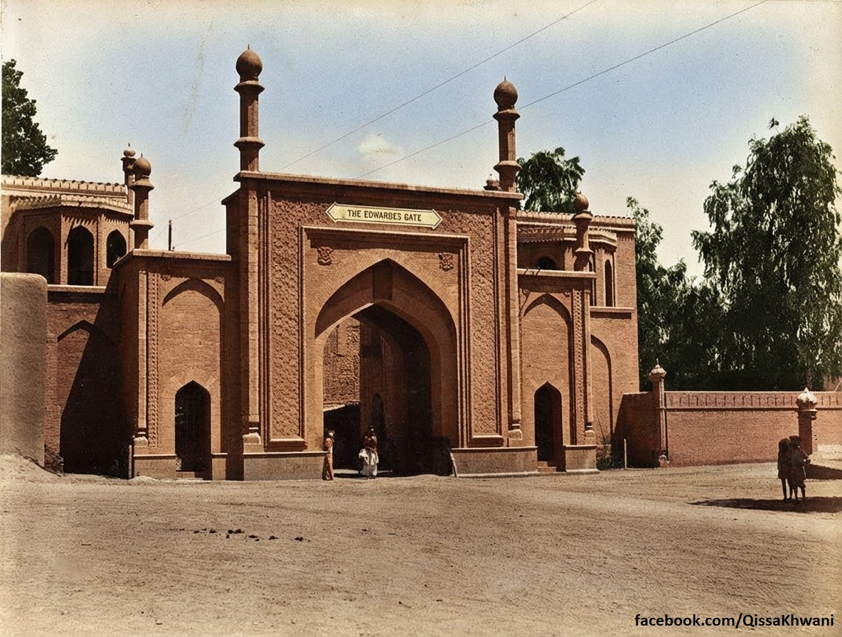 Qissa - A 1905 View of the Kabuli Gate, Peshawar Photograph by R B ...