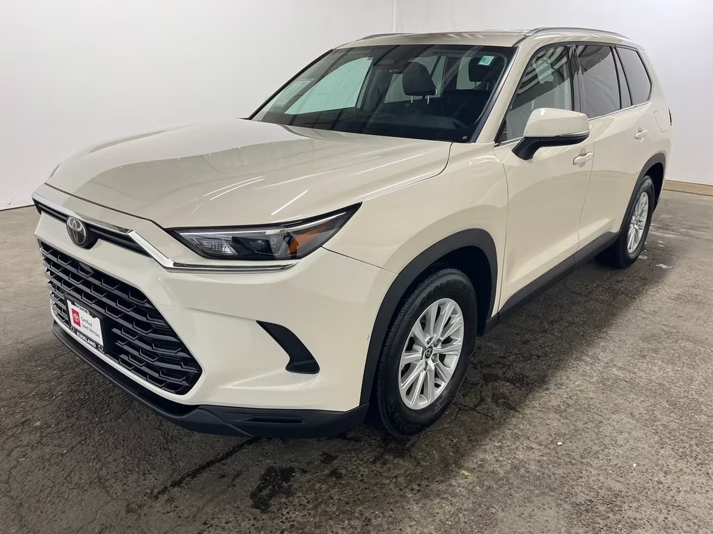 2024 Toyota Grand Highlander XLE AWD - Cars & Trucks - Bellevue ...