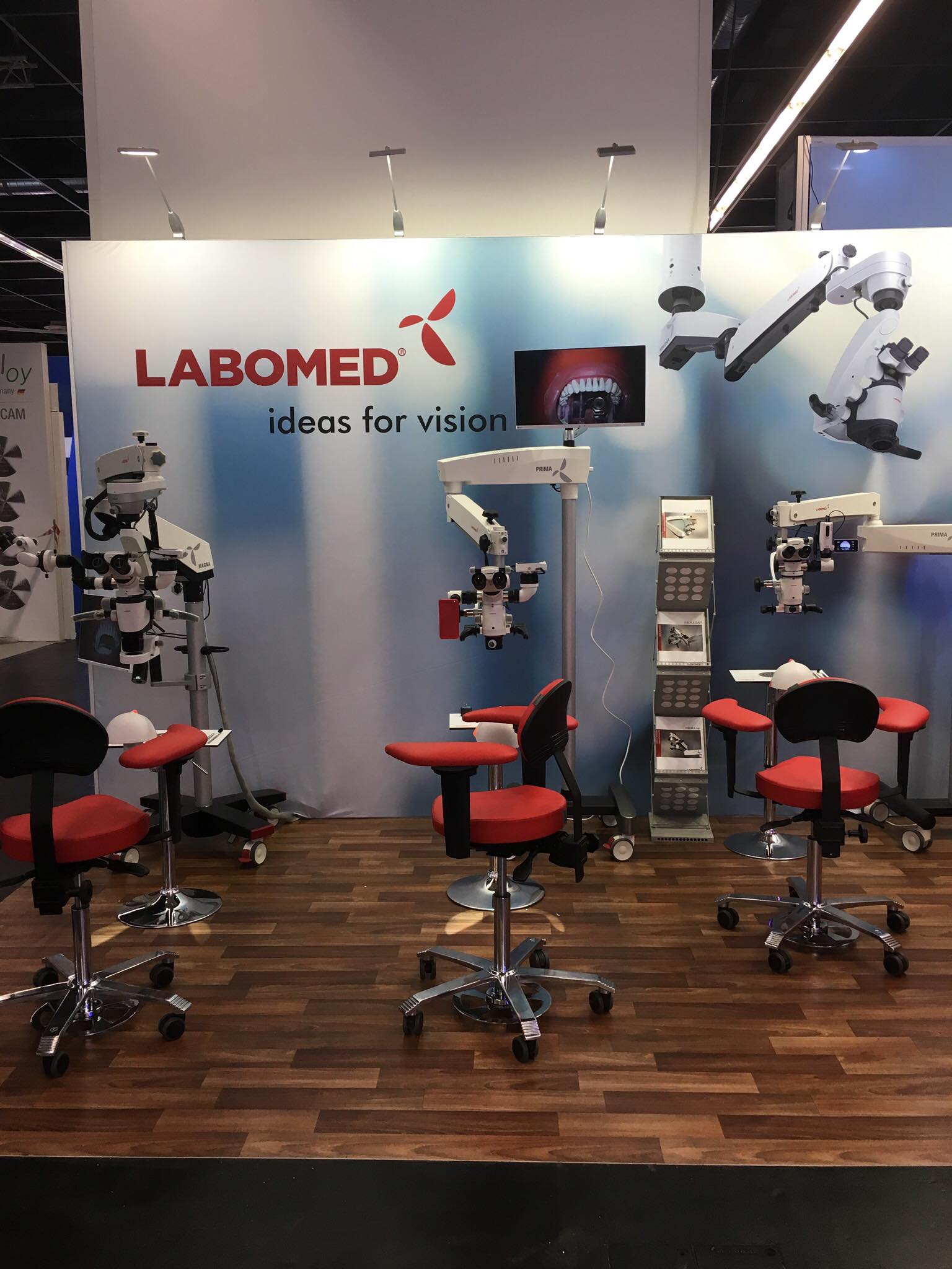 IDS 2019. LABOMED Europe 展示全系列牙科顯微鏡.😍🎉🎉 - 金相科技 / 顯微鏡總代理服務商