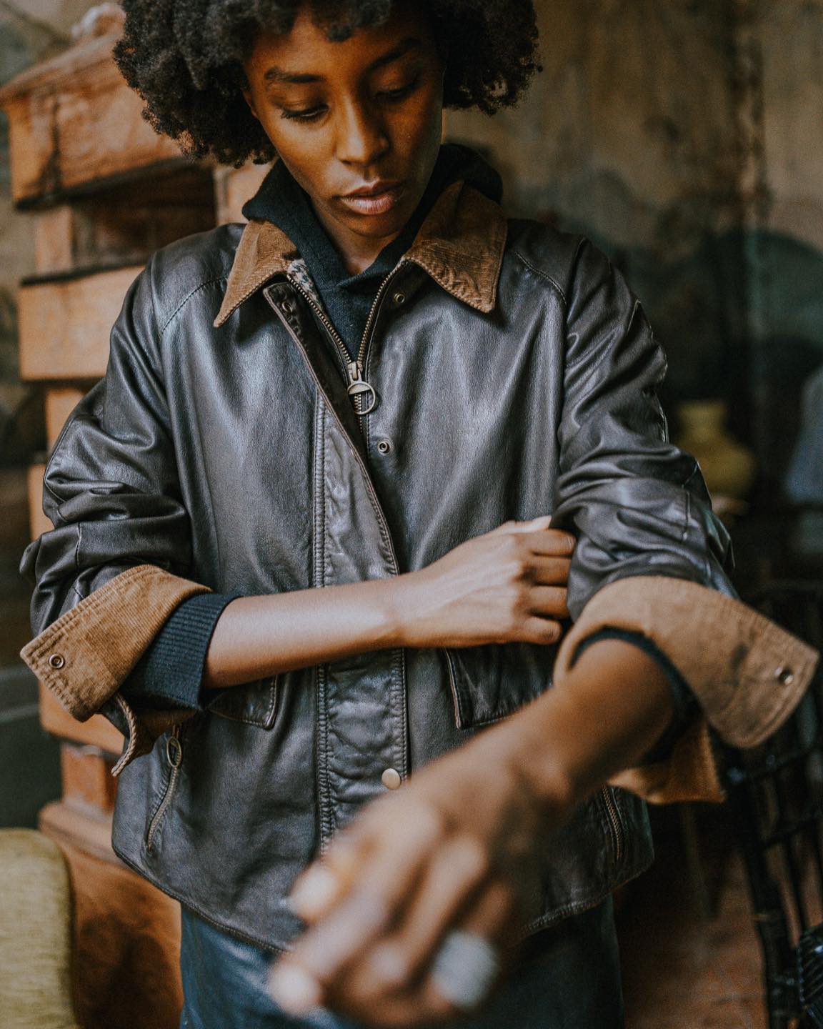 Crafted in exquisite vegetable-tanned grainy leather, this nappa