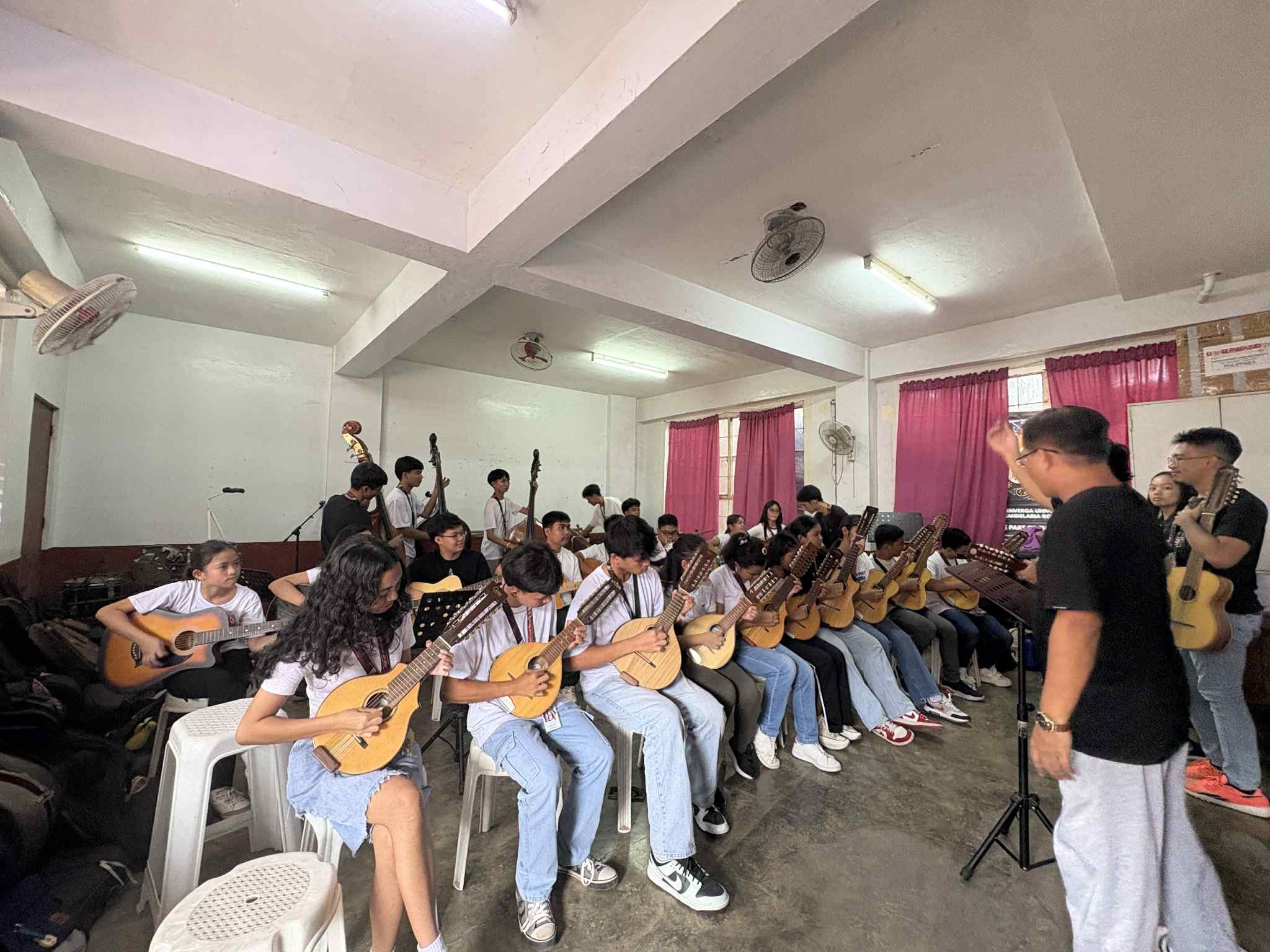Enverga Candelaria Rondalla