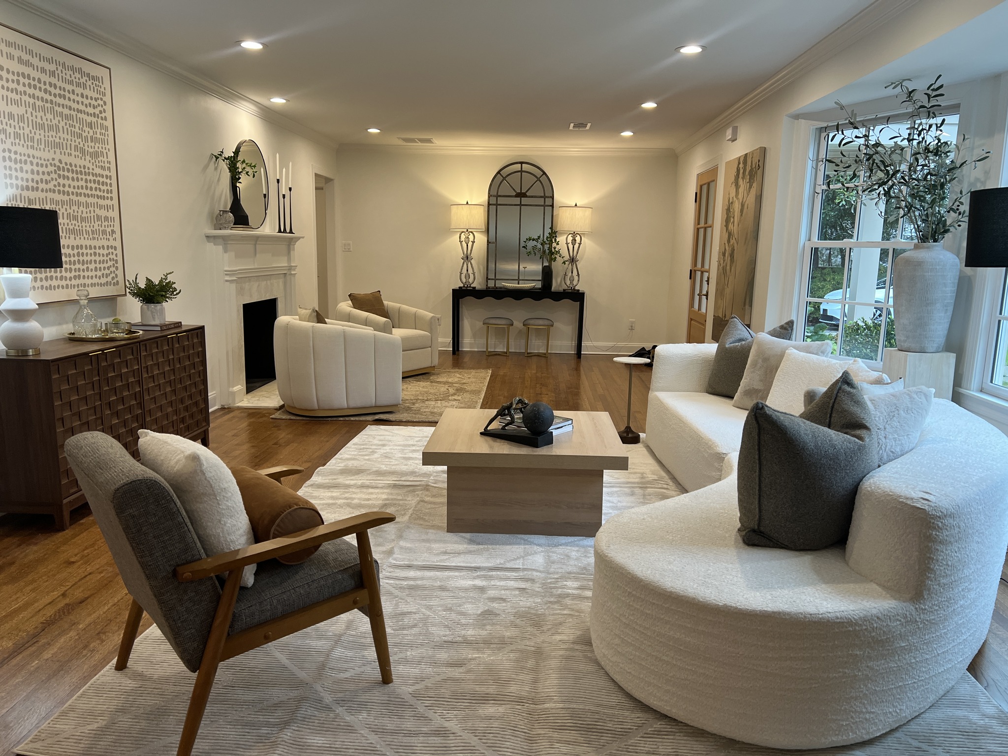 The Guilded Lily Home Staging