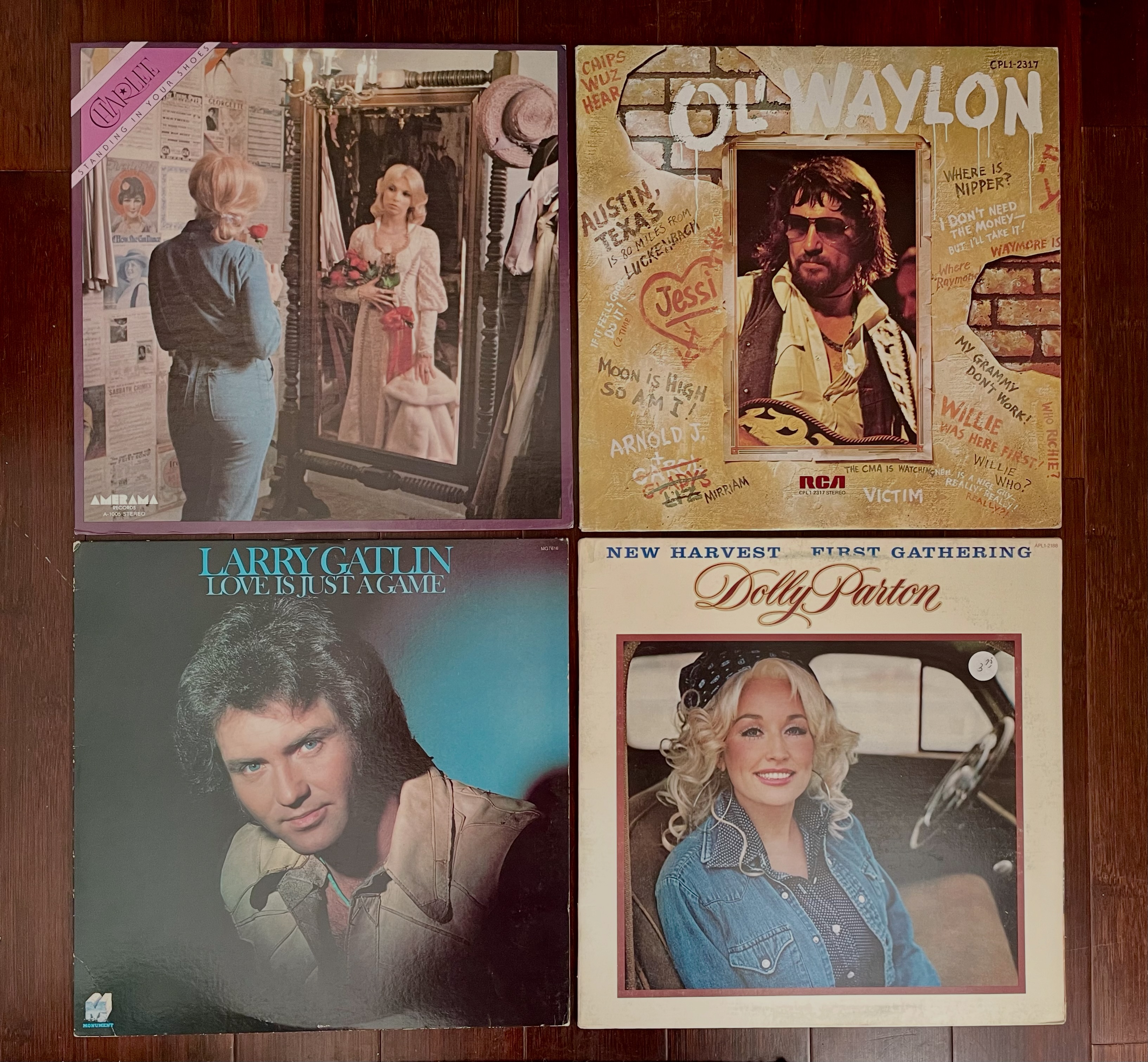 🎶 Want a little piece of country music history? My autographed It