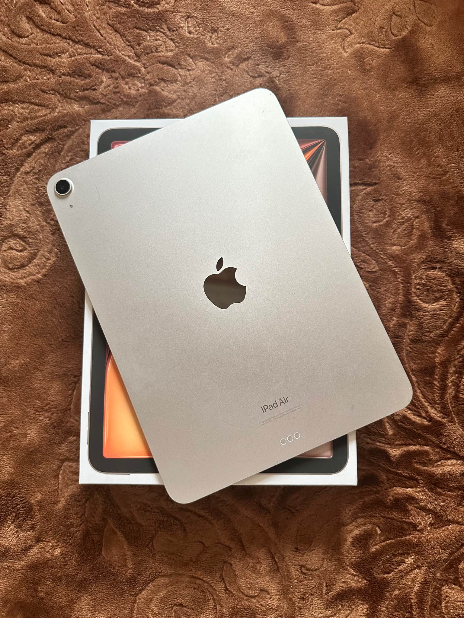 Ipad Air M2 (2024) 11 inch 256GB for sale $830 Given Complete Set 