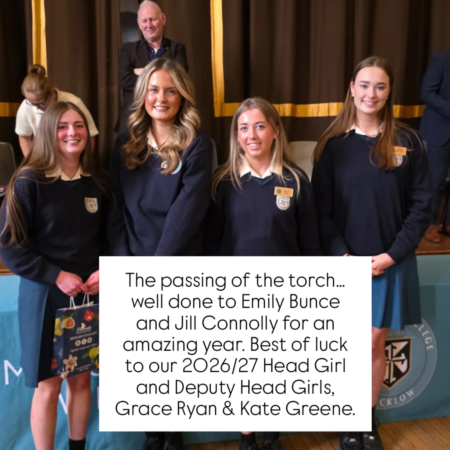 emily klow A proud moment at DCW as we thank and Jill for their fantastic leadership and welcome Grace and Kate as our 2026/27 Head Girl team Volume:30ml HGH or Tesamorelin+Ipamorelin? : DMSO solvent penetrant
