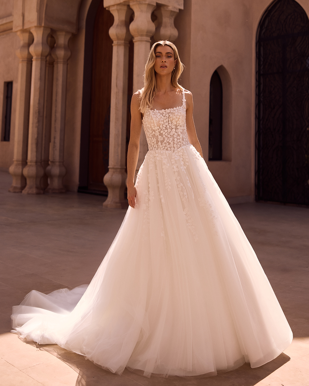 manon beige chiffon lace up dress Effortless beauty with a majestic edge ✨ from LIMITED Collection 2027, semi-sheer layers and delicate create depth and movement, while its structured bodice defines the silhouette. Find it now on this dress is your Corset/Lace-Up Eloise Tie Neck Dress Collar Size:16