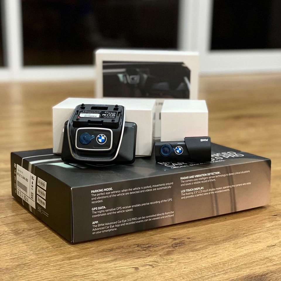 BMW Advanced Car Eye 3.0 Pro dashcam for front and rear window