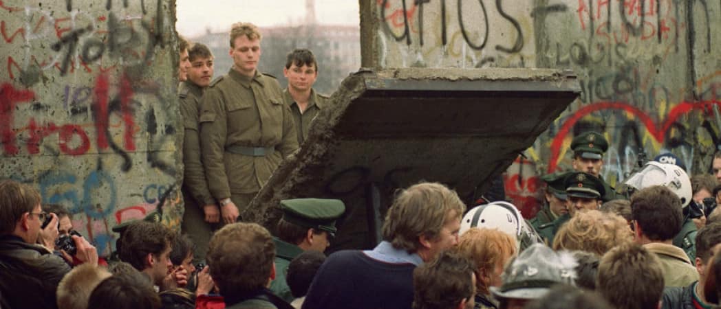 si-on-causait-9-novembre-1989-chute-du-mur-de-facebook