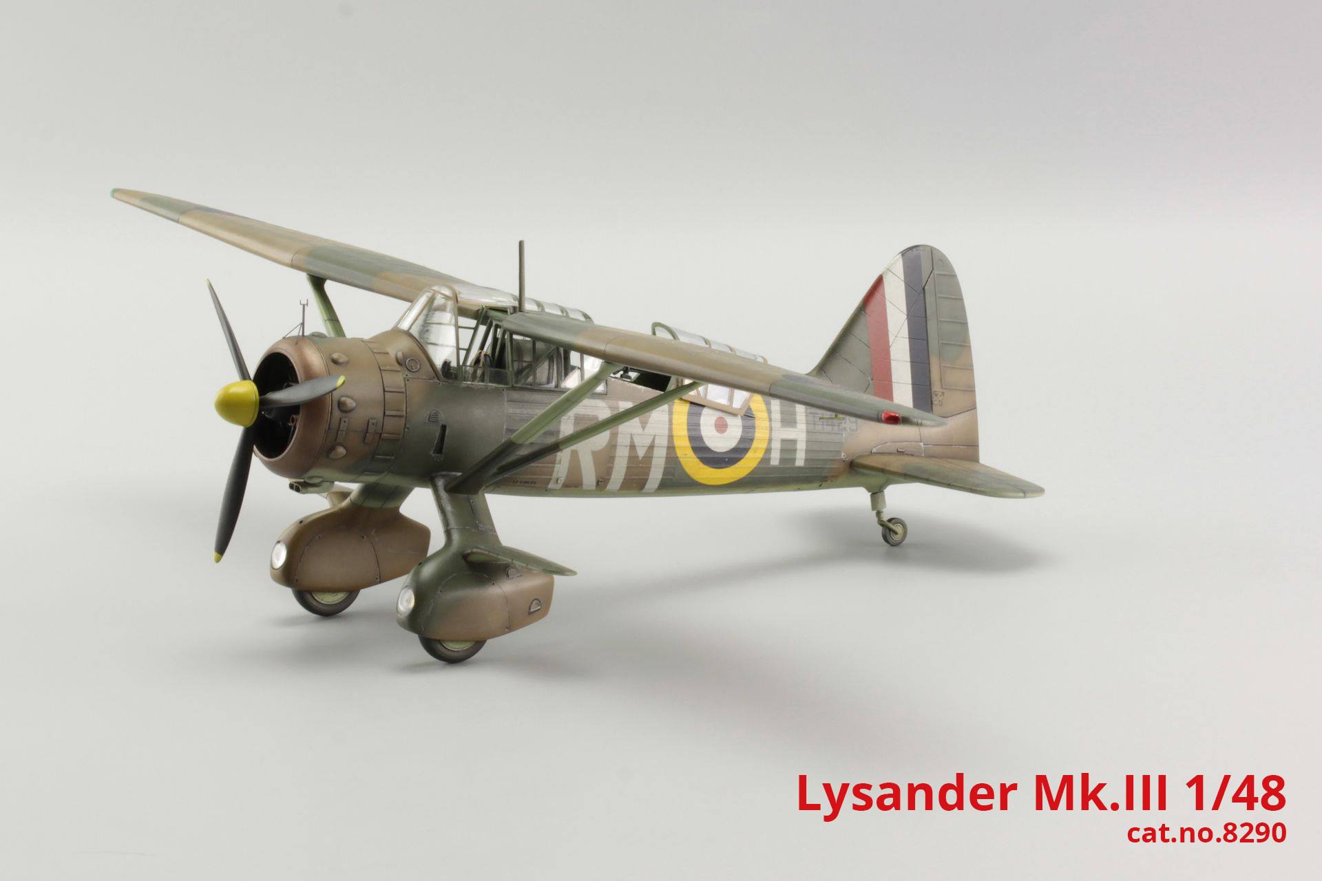 Westland Lysander Mark III 1/48 プラモデル Model of Lysander Mk.III 1/48 in ProfiPACK by Petr Zatrepalek