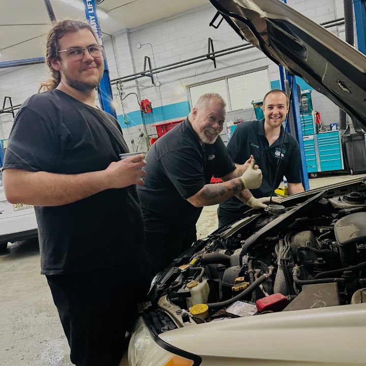 Ray - 🔧 Teamwork makes the dream work! 💯 Here’s a behind-the-scenes ...