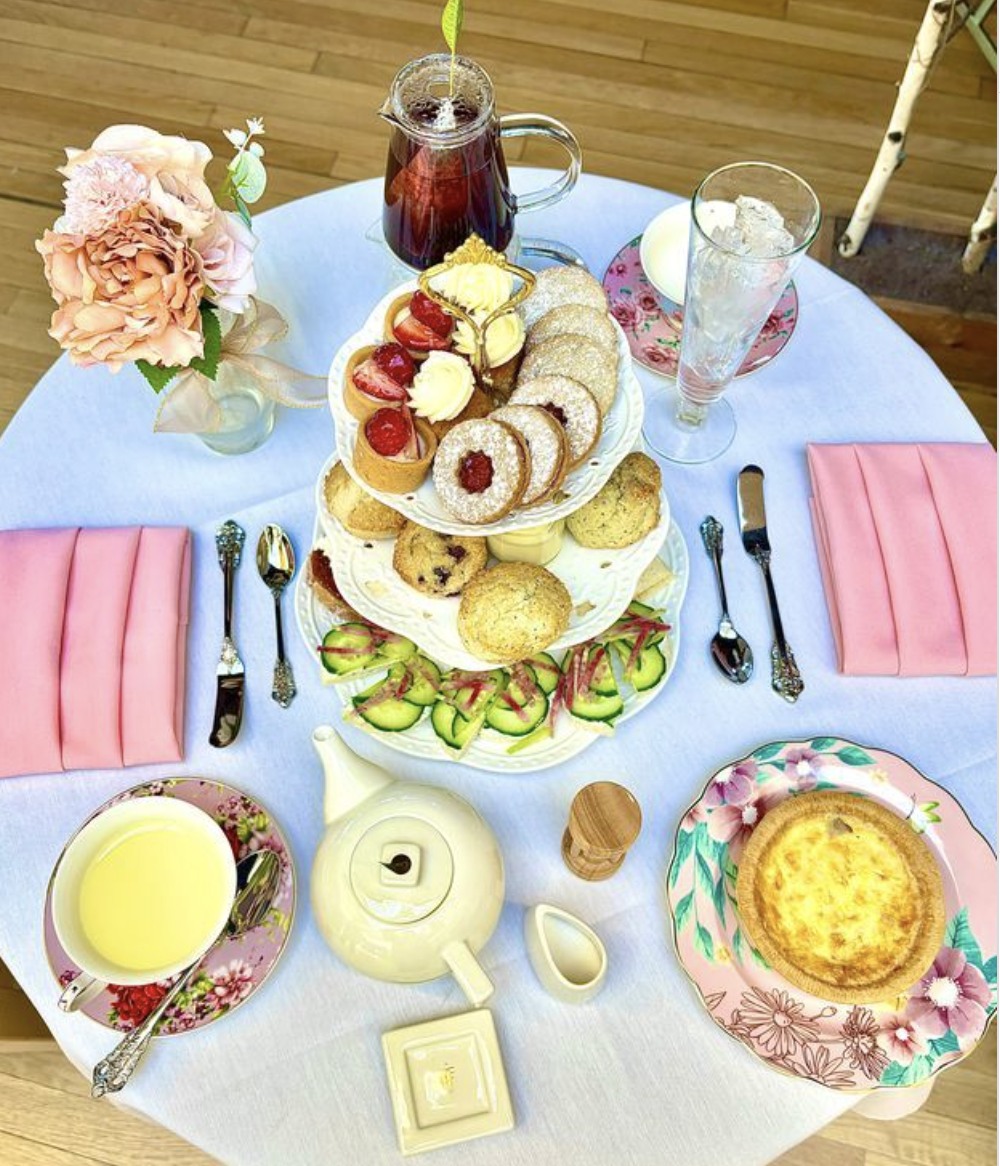 August Afternoons are Tea-lightful! 🫖 🍋 💕 ✨ Join us for an