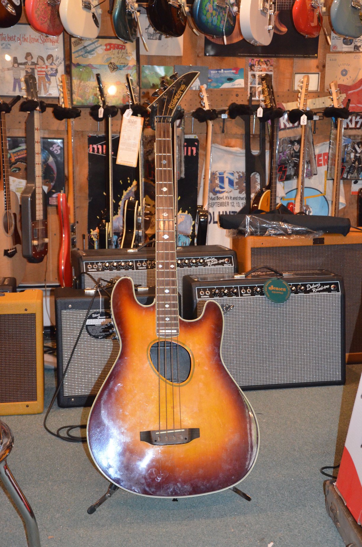 Friendly - 1989 Kramer Ferrington Bass KFB1, this bass is big deep