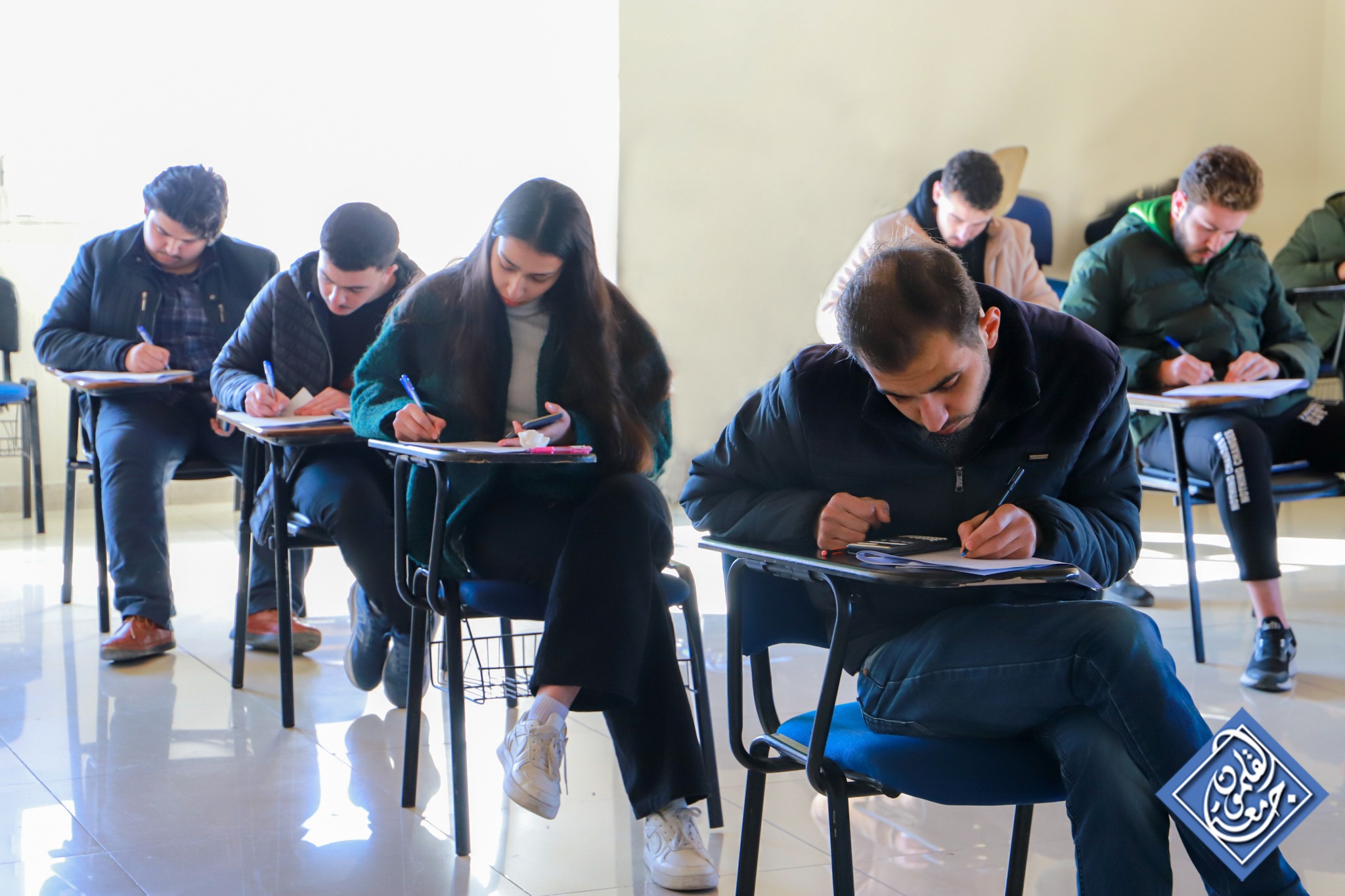 جامعة القلمون الخاصة - نرجو الدخول الى نظام لوغوس على الرابط التالي ...