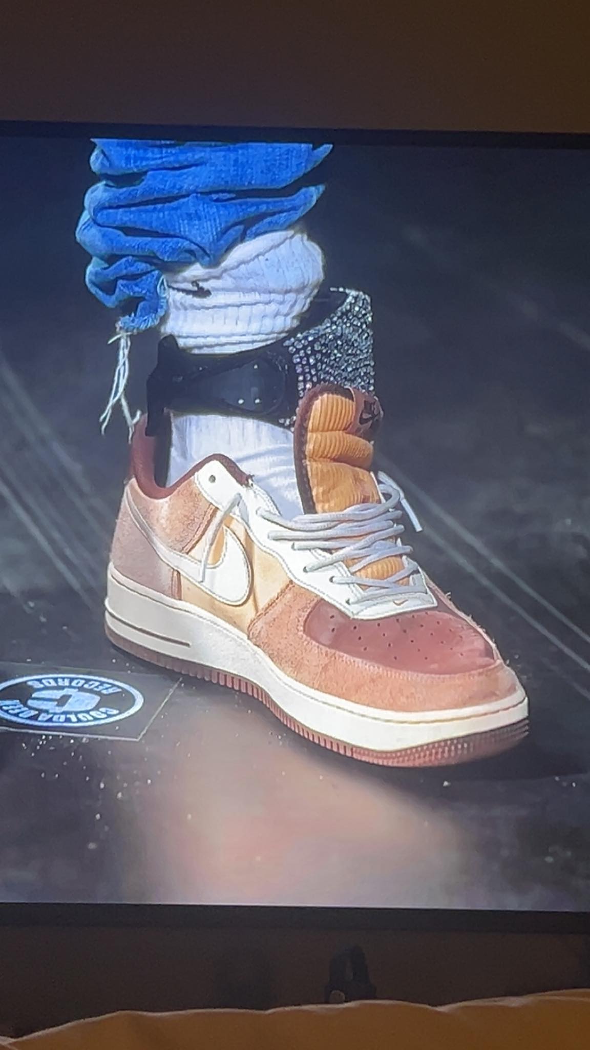 Supreme × Nike SB Dunk Low \