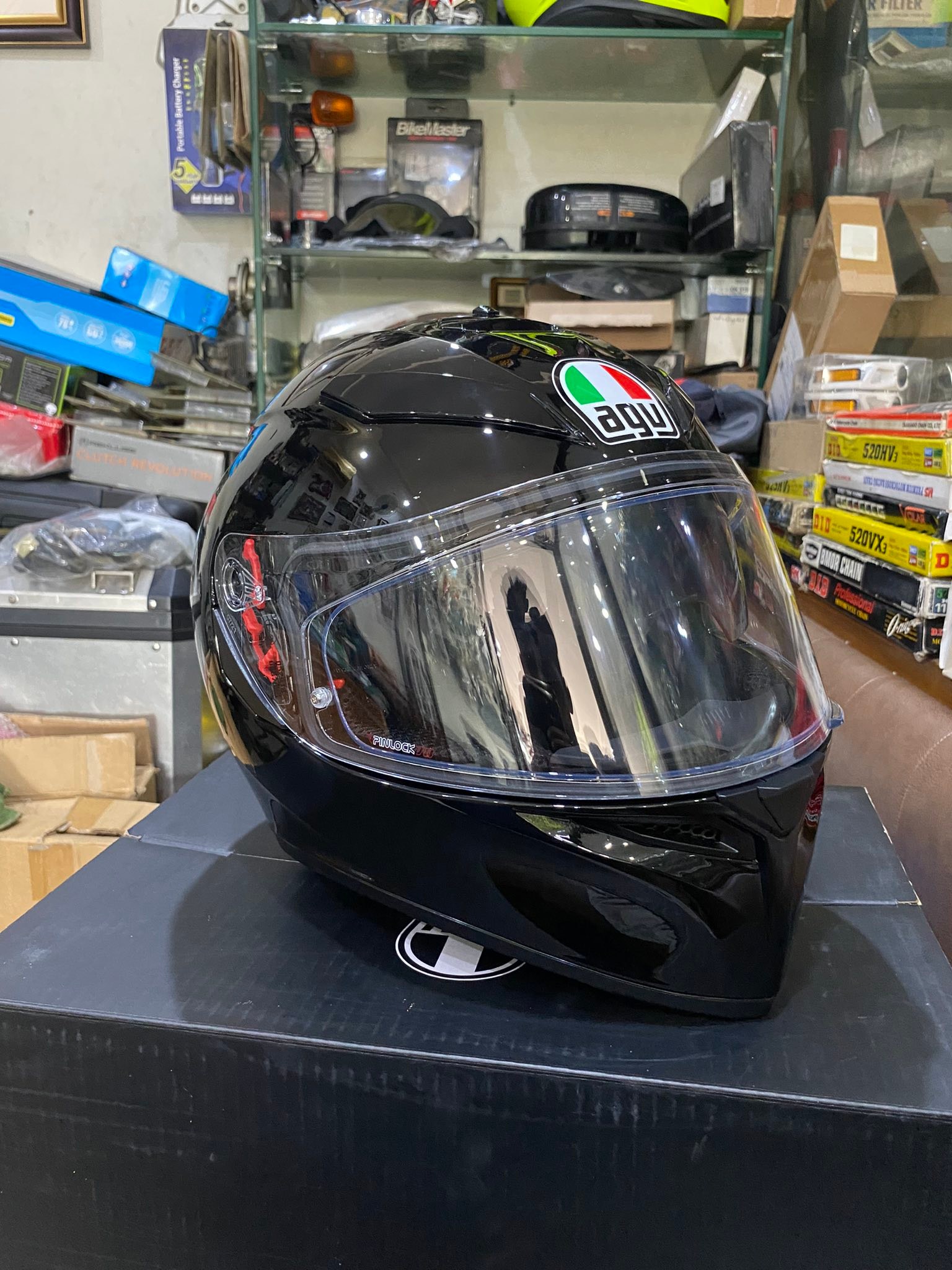 agv k3 gloss black helmet Mono Full-Face  Eagle Leather The K3 is the ultimate versatile full AGV K3 Helmet
