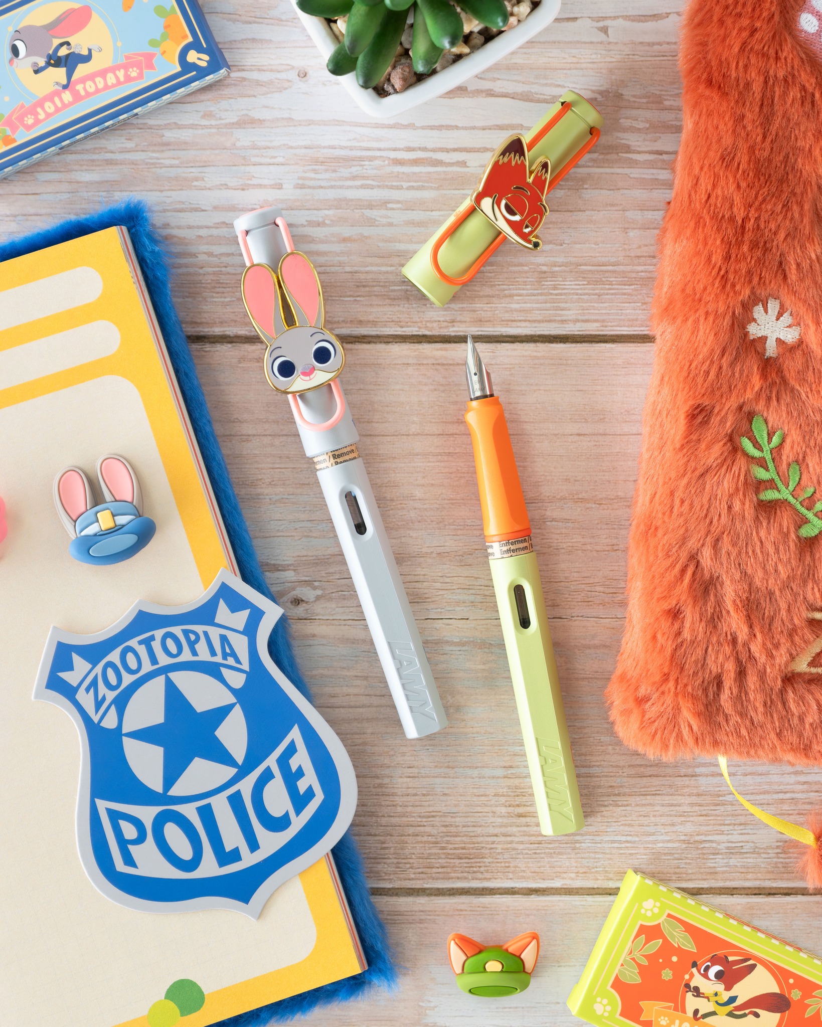 The Lamy x Zootopia Fountain Pen Set is here! Choose your side