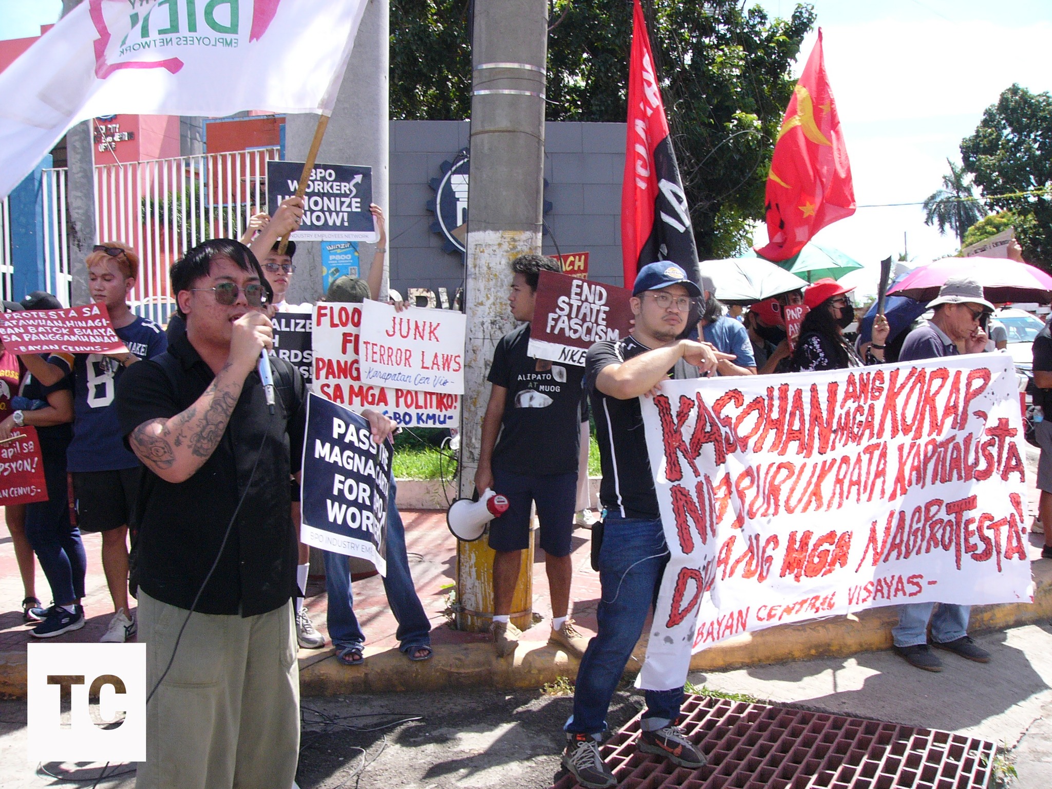 Today's - N PHOTOS: Various progressive groups have mobilized from ...