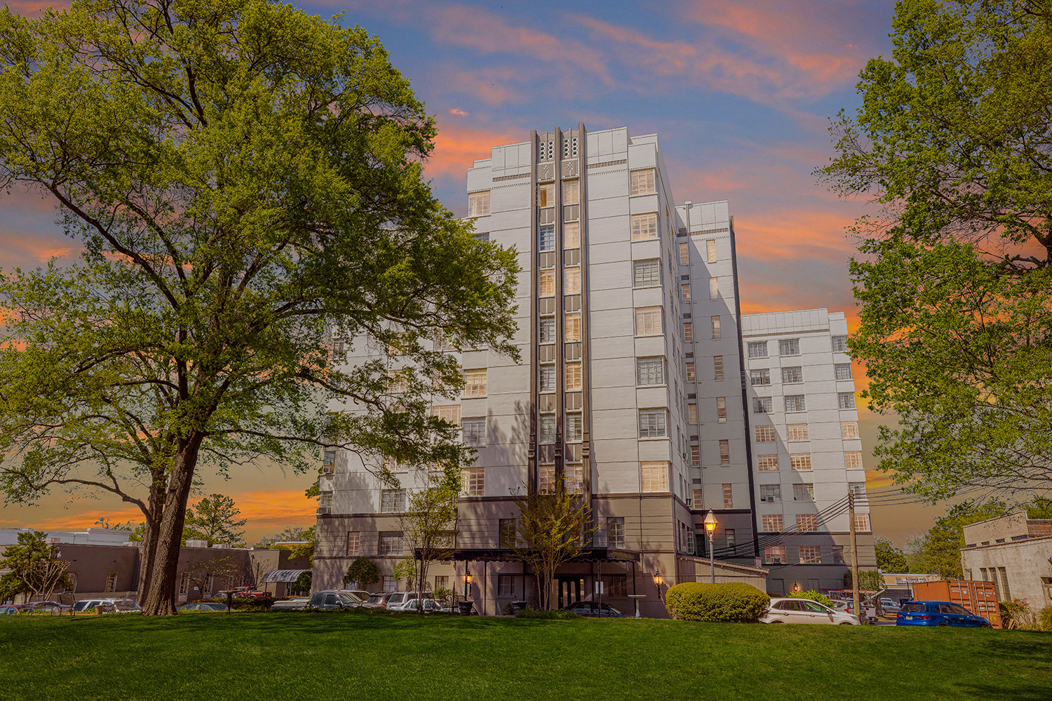 Kimbrough Towers Apartments | Memphis TN