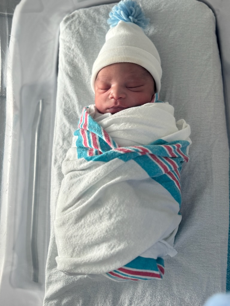 Meet Leonardo Dexter Insalaca! He was born at 12:18 a.m. Thursday